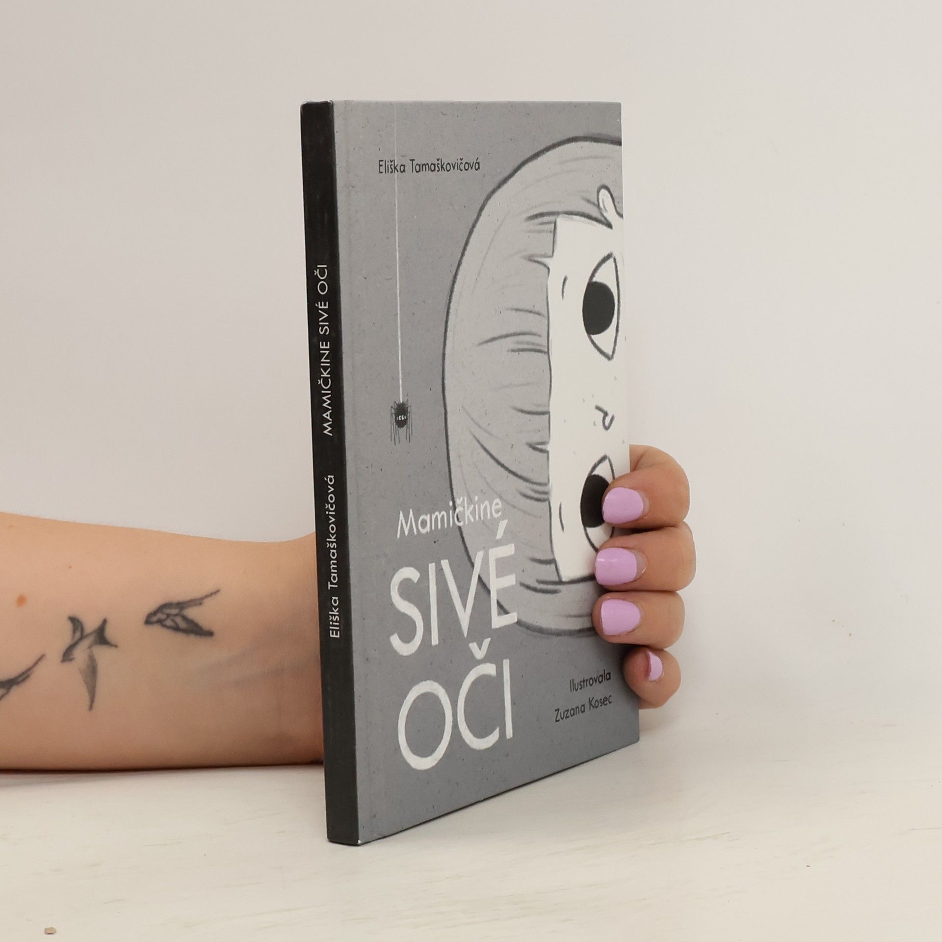 Eliška Tamaškovičová Mamičkine sivé oči