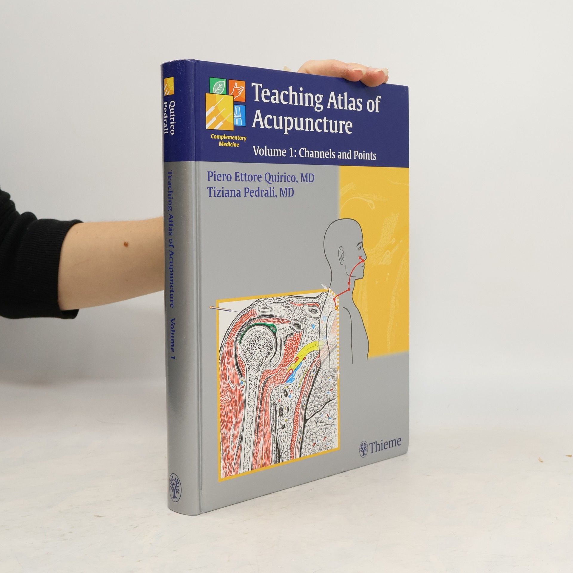 Tiziana Pedrali Channels and Points / Teaching Atlas of Acupuncture 1