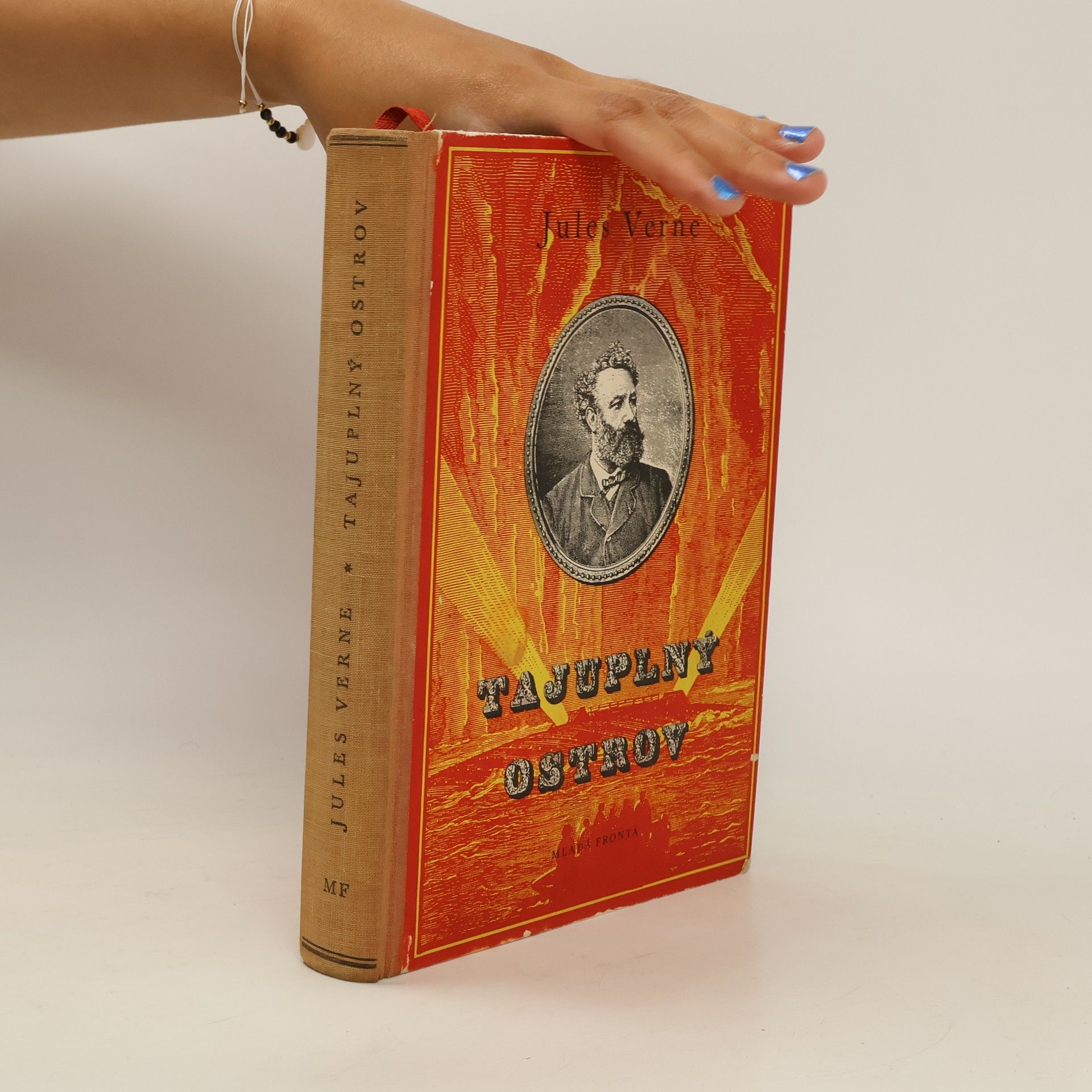 Jules Verne Tajuplný ostrov