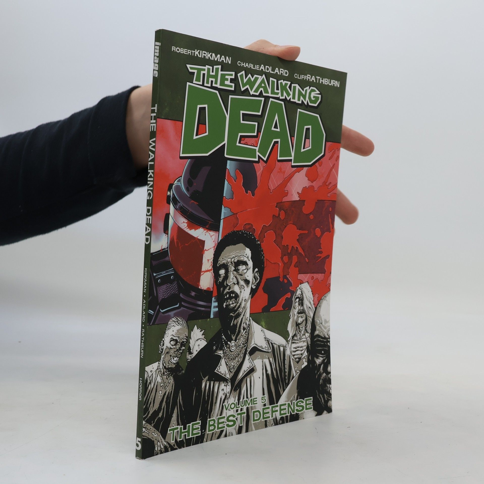 Robert Kirkman The Walking Dead: The Best Defense Volume 5