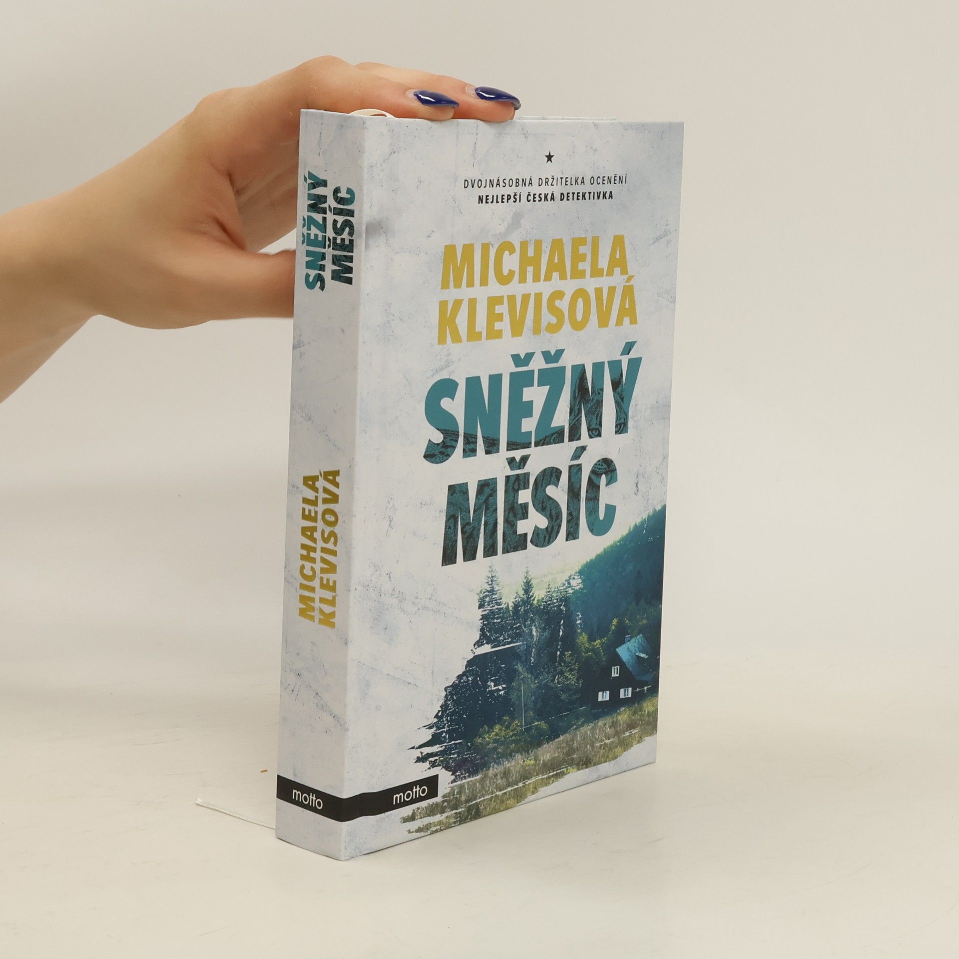Michaela Klevisová Sněžný měsíc