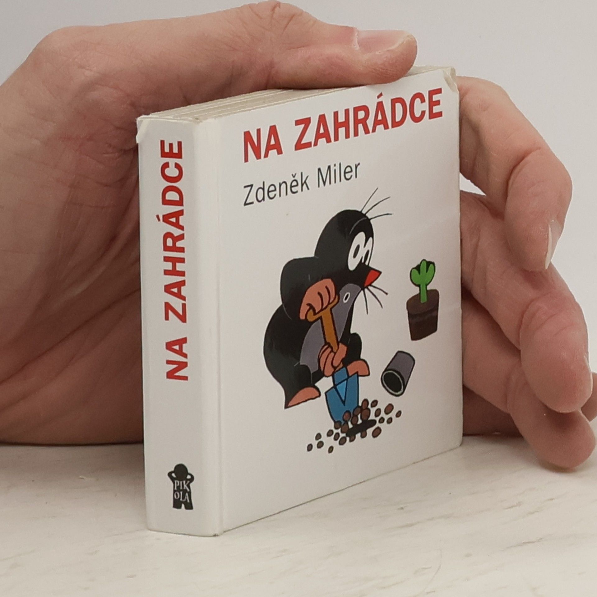 Zdeněk Miler Na zahrádce