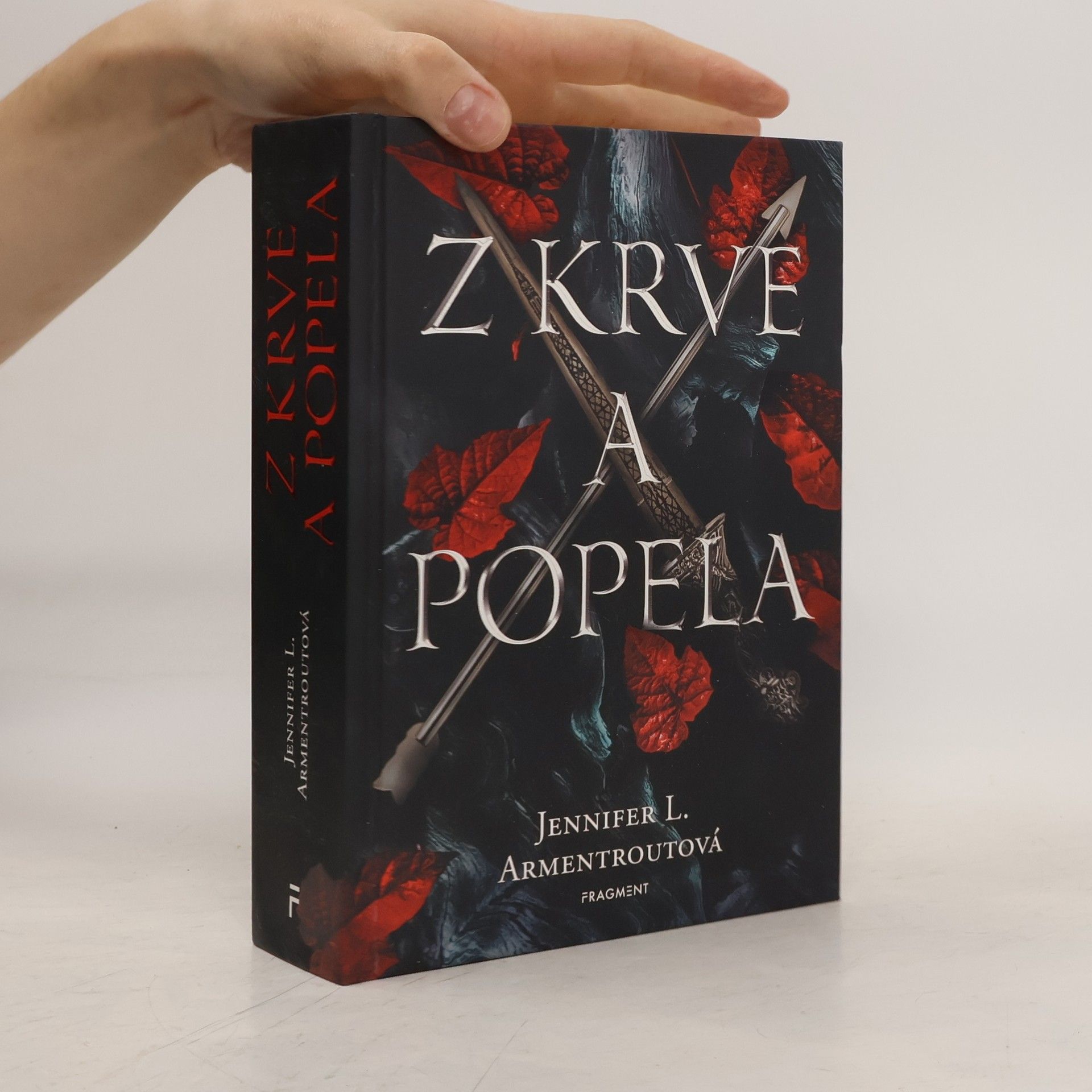 Jennifer L. Armentrout Z krve a popela