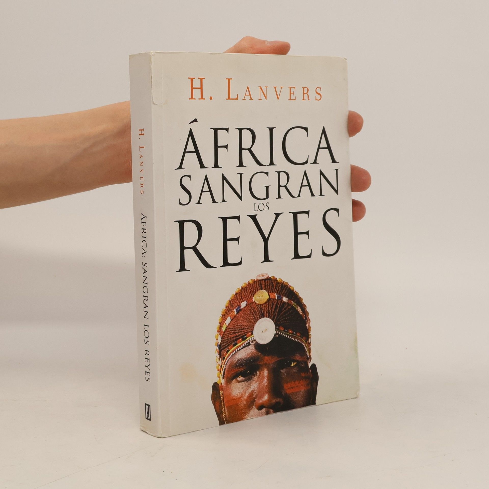 H. Lanvers África, sangran los reyes
