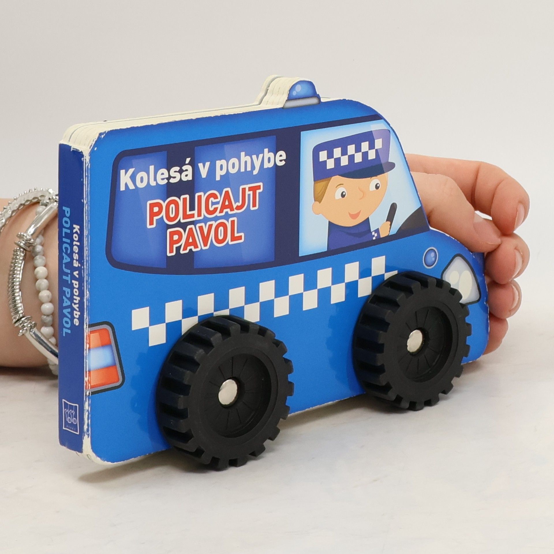Jo Dupre bvba Kolesá v pohybe Policajt Pavol