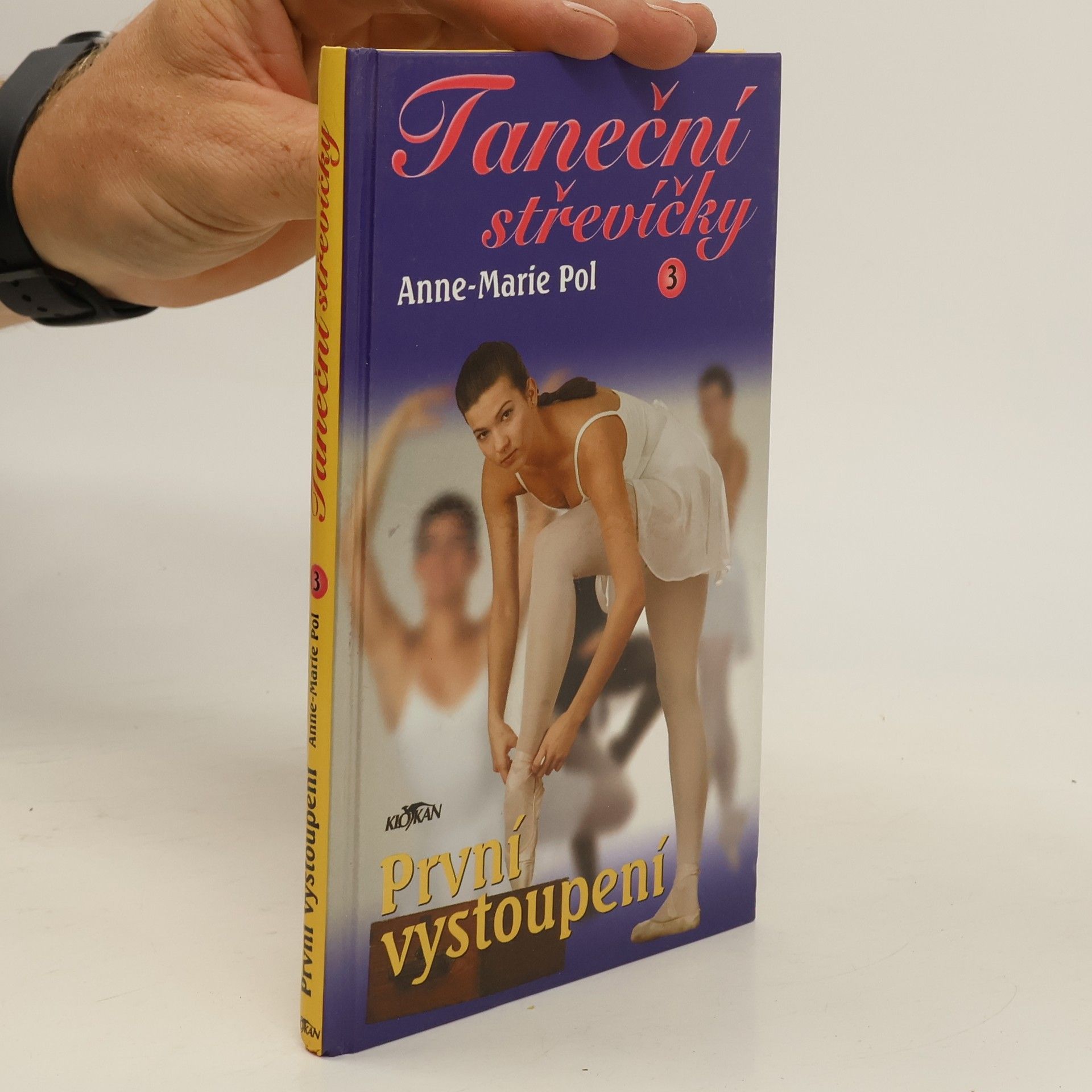 Anne-Marie Pol Taneční střevíčky. 3., První vysoupení