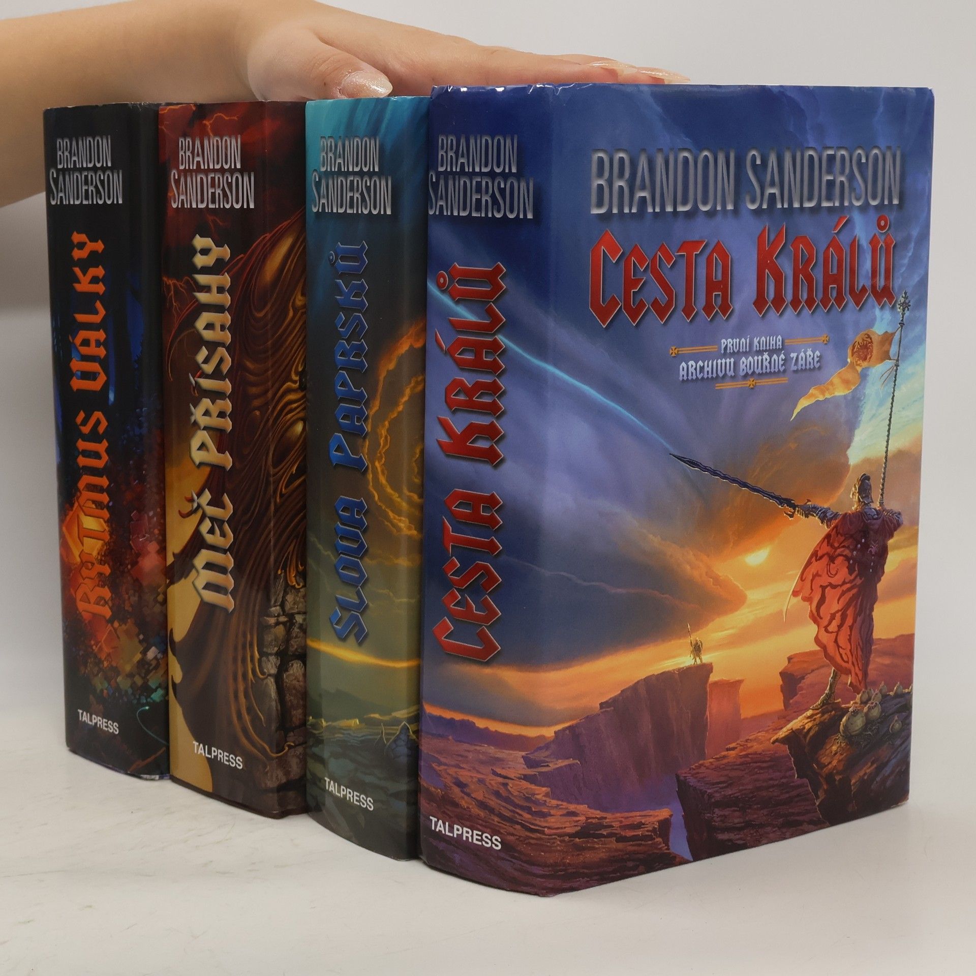 Brandon Sanderson Archiv Bouřné záře 1-4