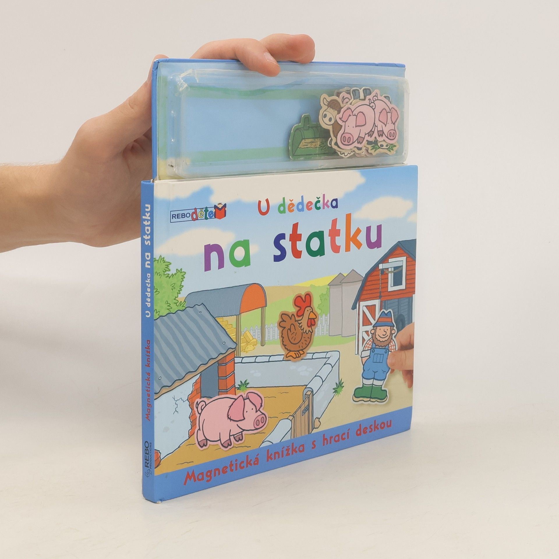 kolektiv U dědečka na statku. Magnetická knížka s hrací deskou