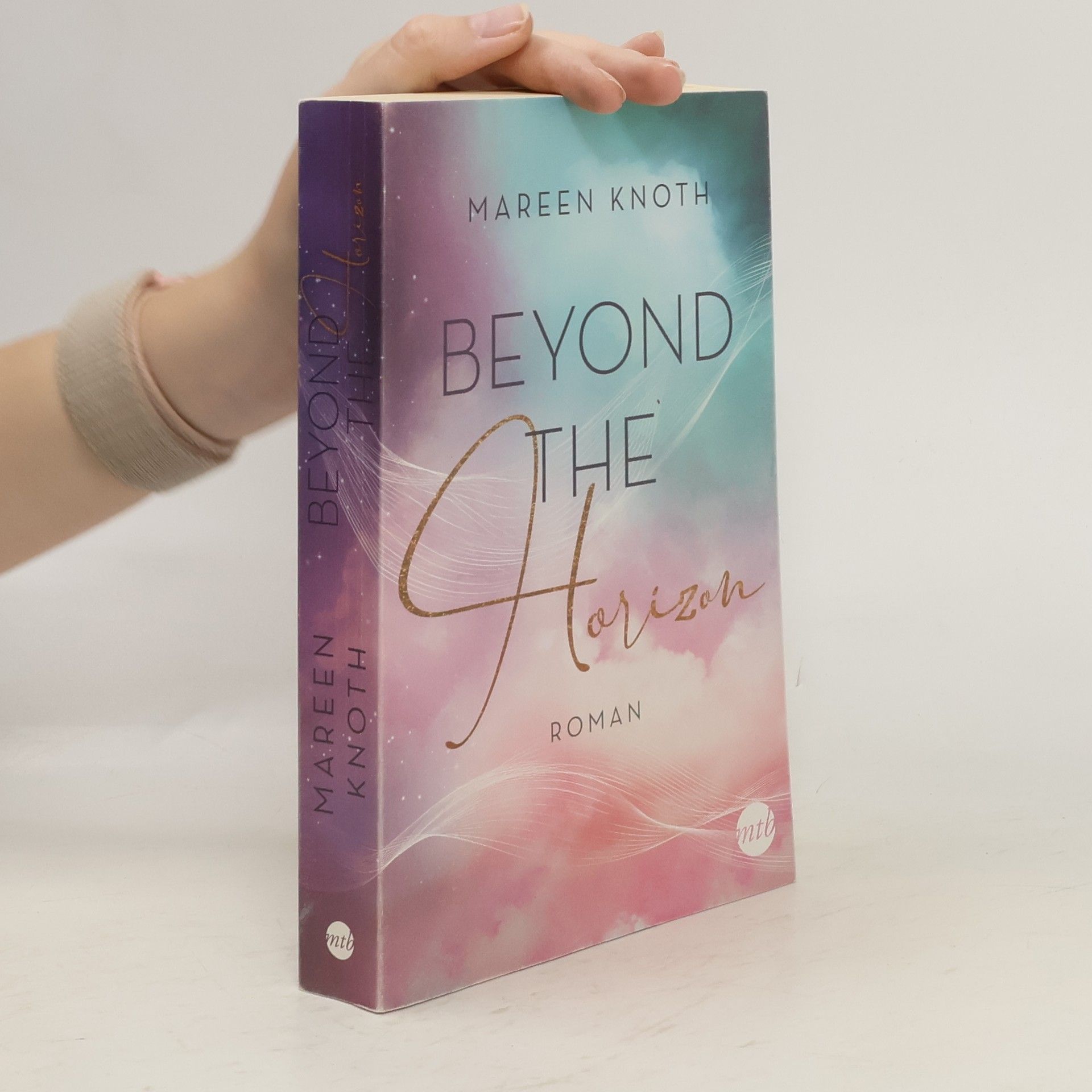 Mareen Knoth Beyond the Horizon