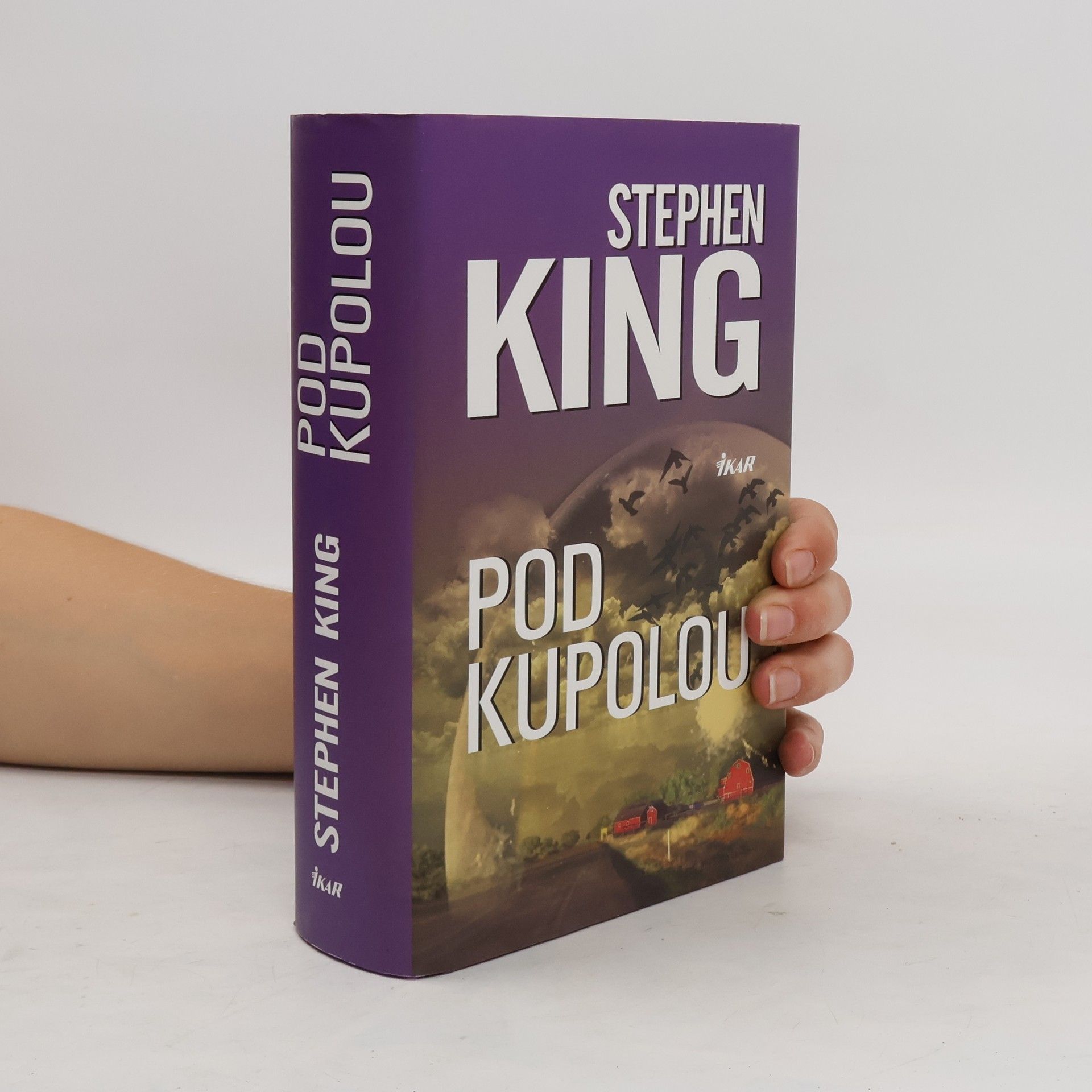 Stephen King Pod kupolou