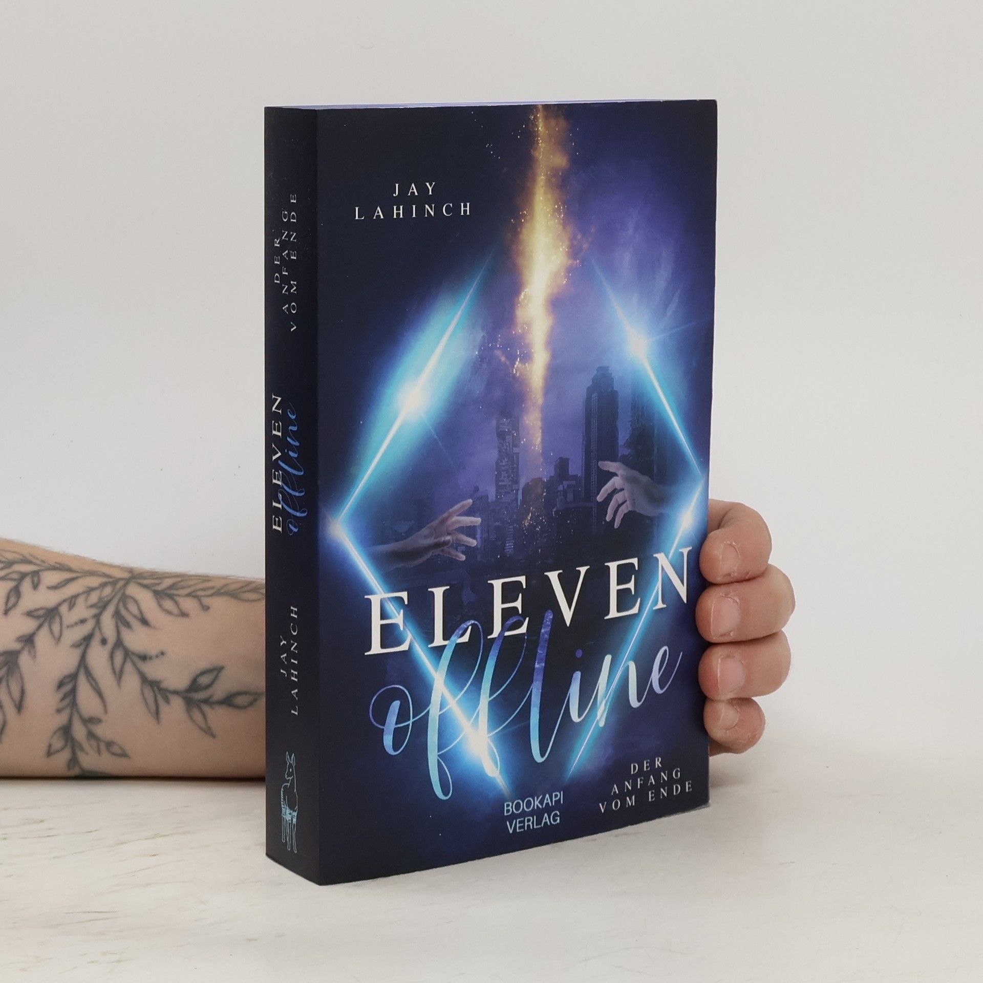 Jay Lahinch Eleven offline. Der Anfang vom Ende