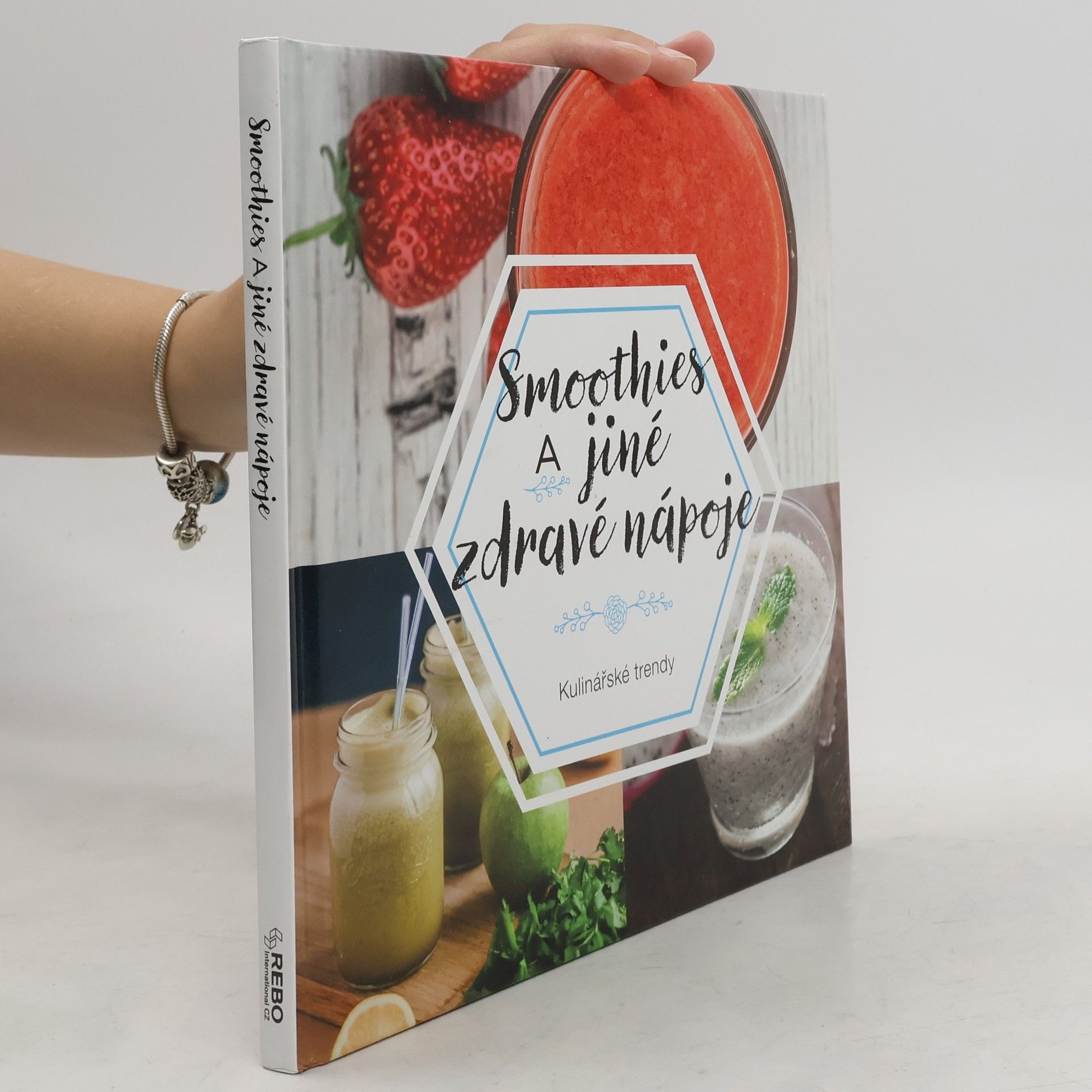 Martínková Petra Smoothies a jiné zdravé nápoje