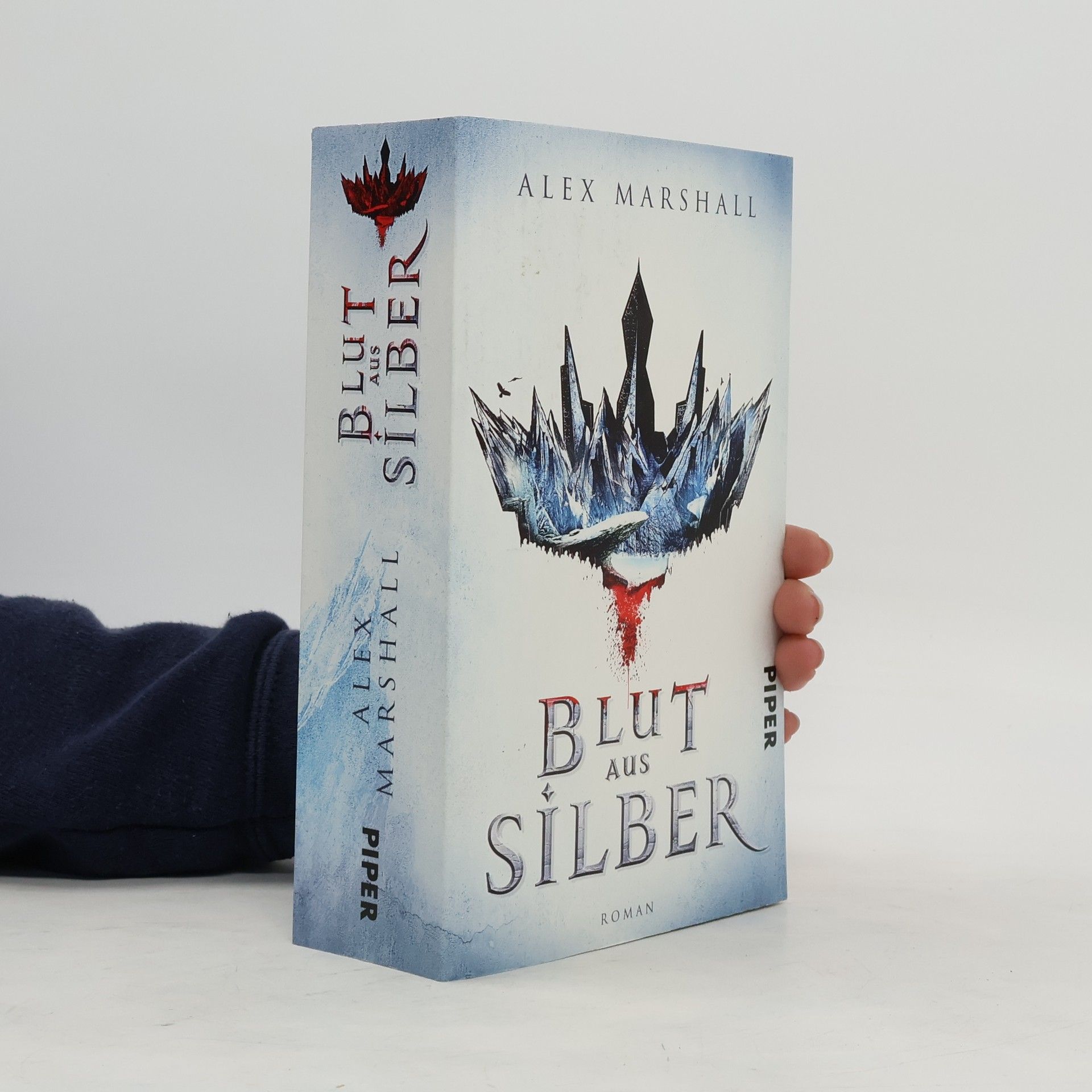 Alex Marshall Blut aus Silber