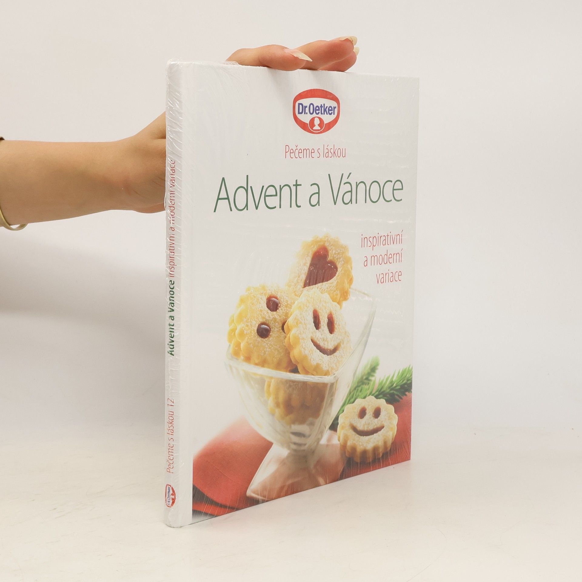 Štefánia Futóová Advent a Vánoce. Inspirativní a moderní variace