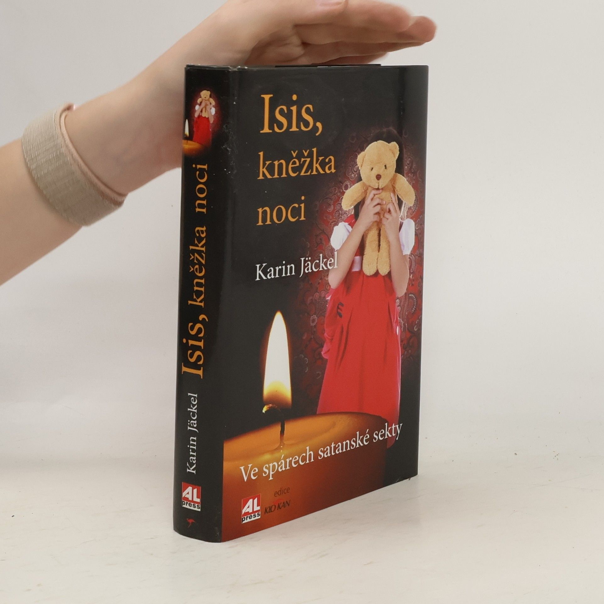 Karin Jäckel Isis, kněžka noci: ve spárech satanské sekty