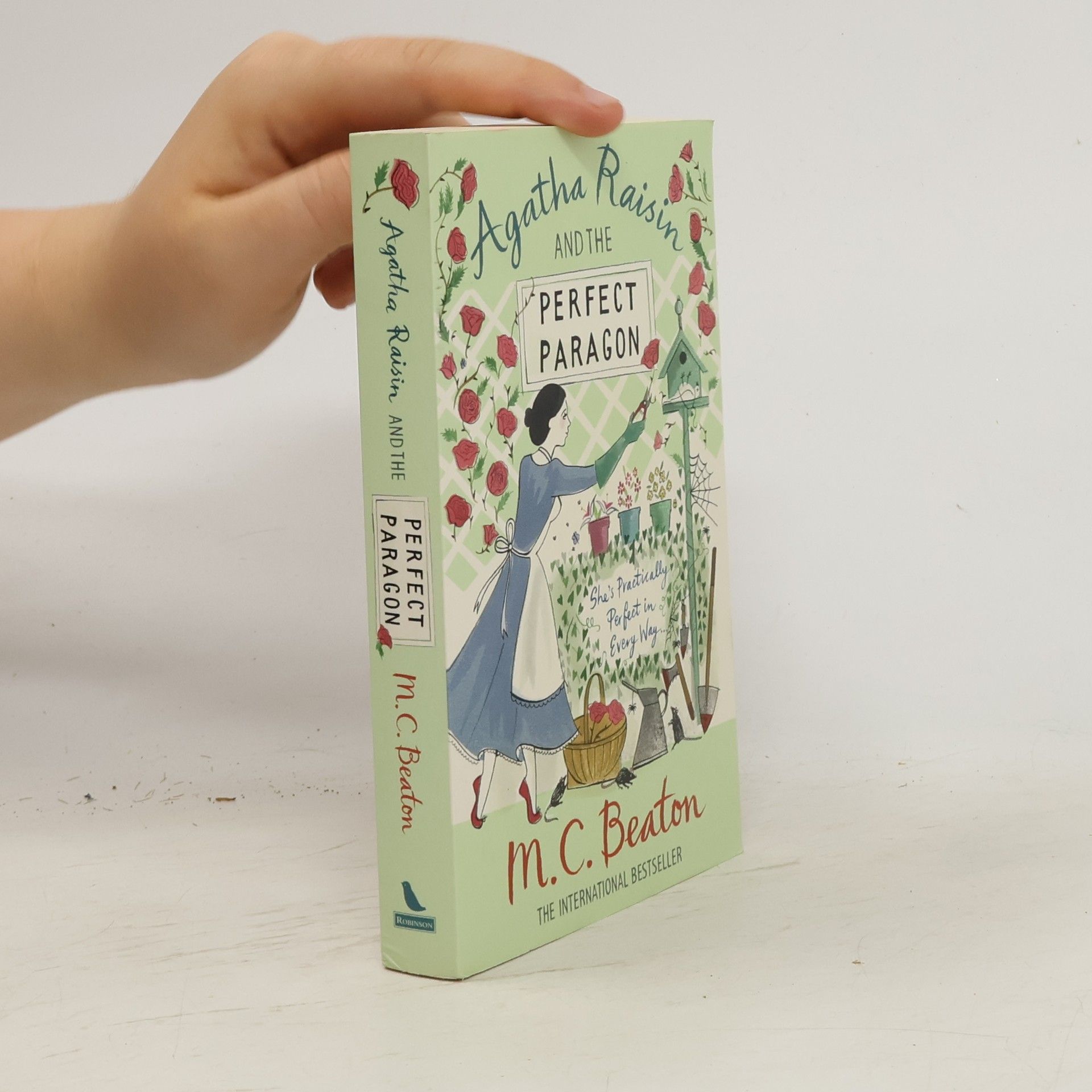 M. C. Beaton Agatha Raisin and the Perfect Paragon