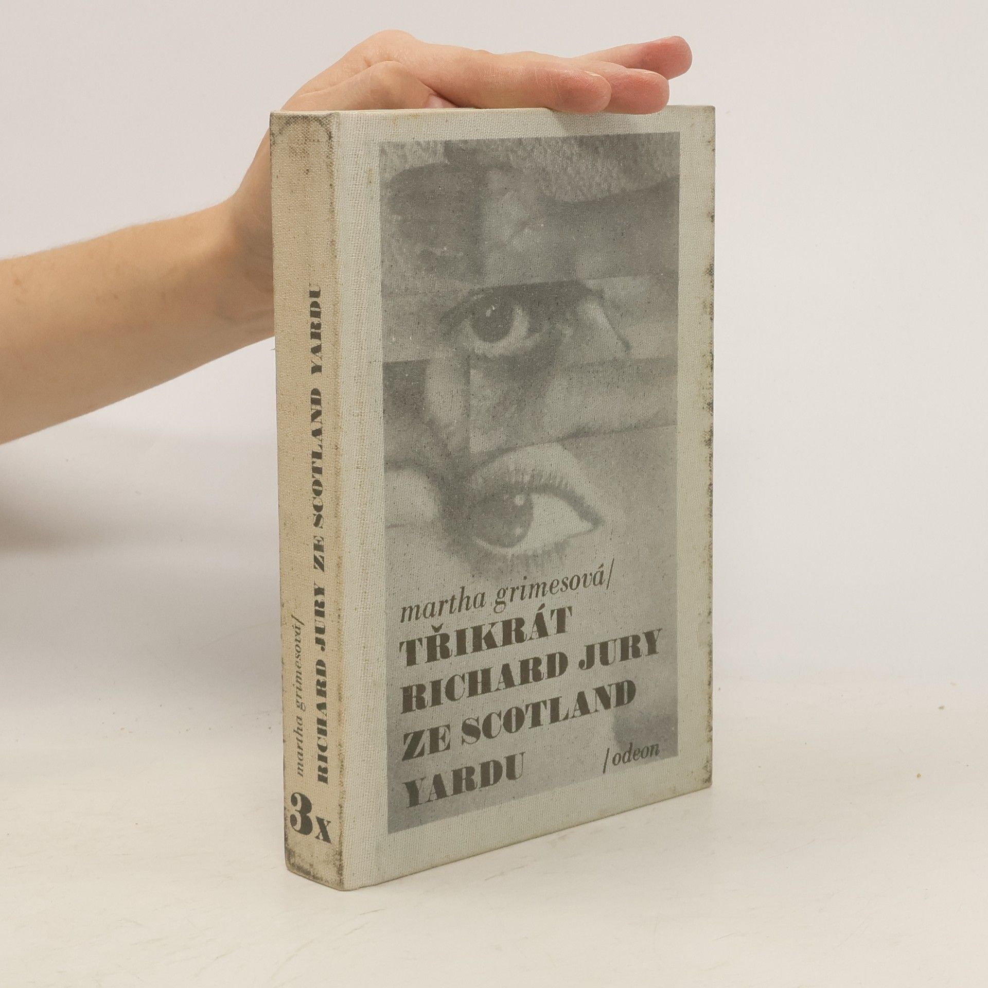 Alena Hartmanová Třikrát Richard Jury ze Scotland Yadru