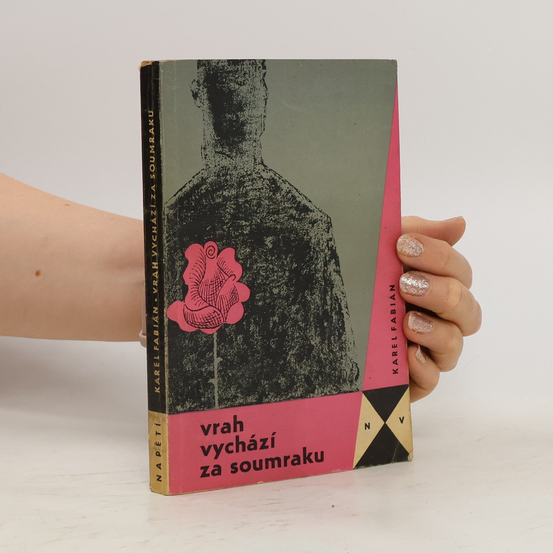 Karel Fabián Vrah vychází za soumraku