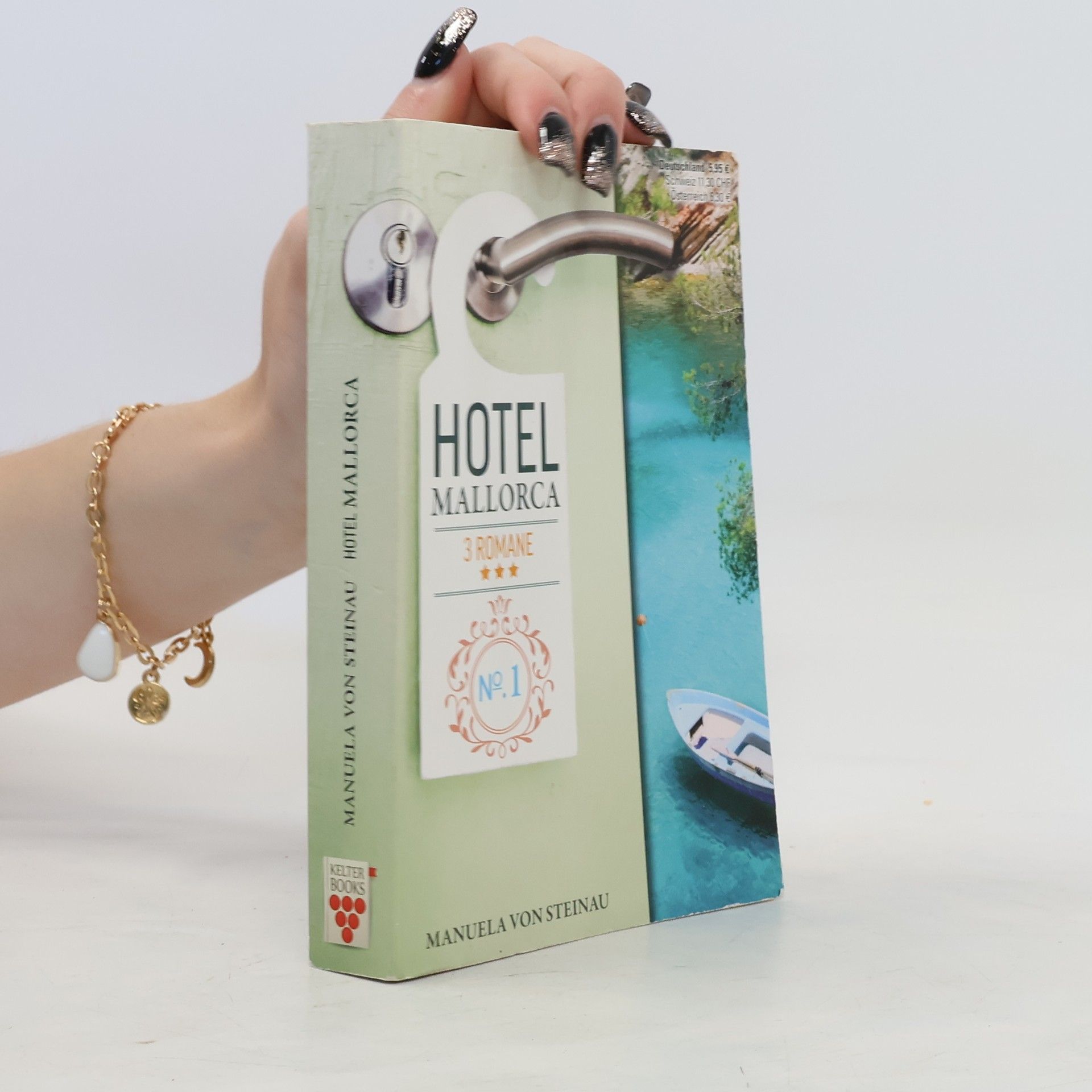Manuela Von Steinau Hotel Mallorca No. 1