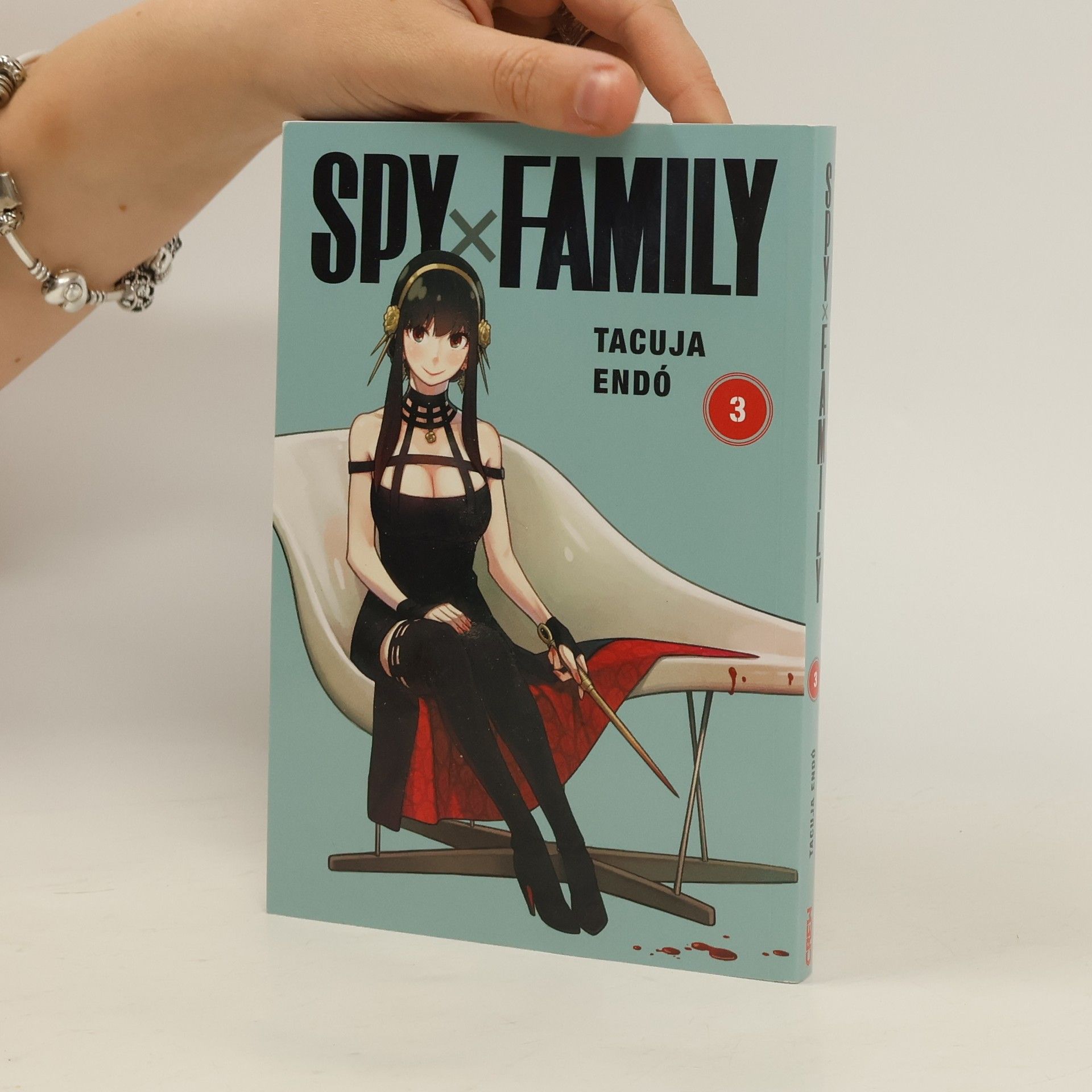 Tacuja Endó Spy x Family 3