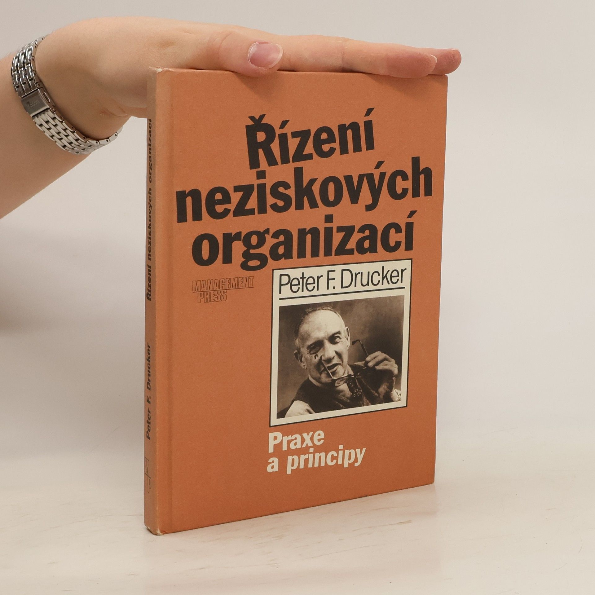 Peter Drucker Řízení neziskových organizací : praxe a principy