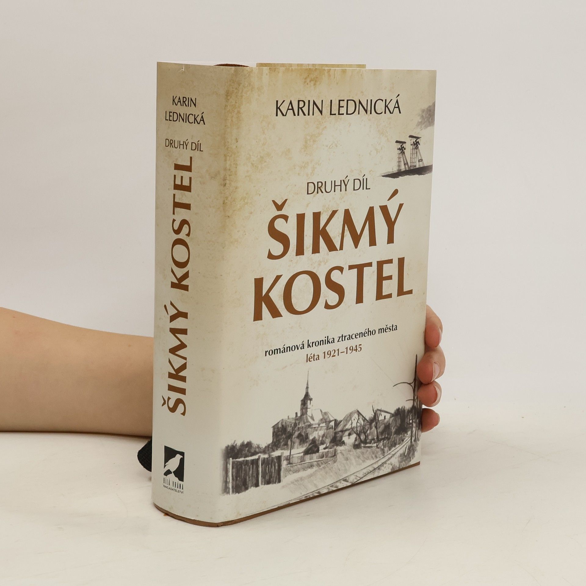 Karin Lednická Šikmý kostel 2