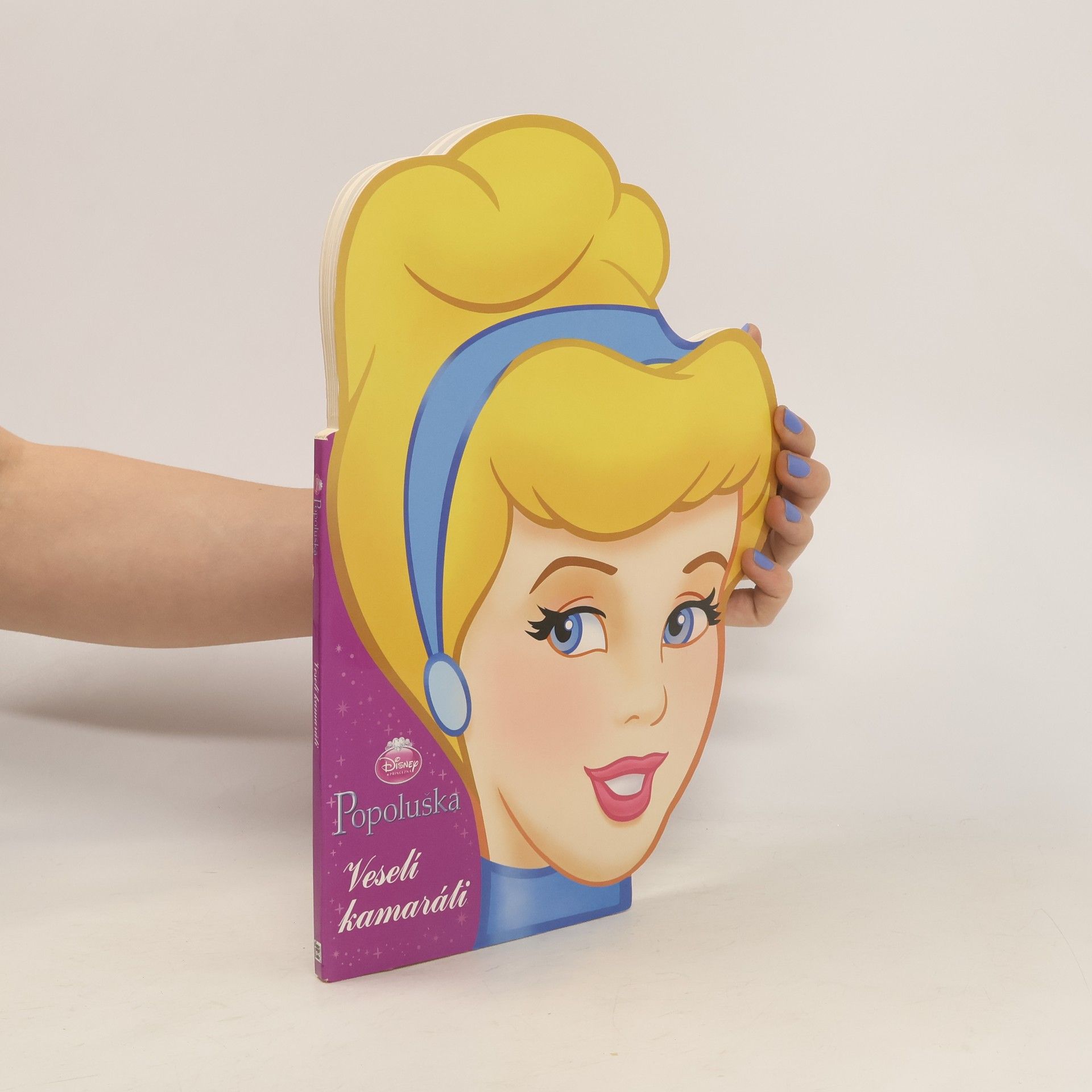 Walt Disney Popoluška. Veselí kamaráti