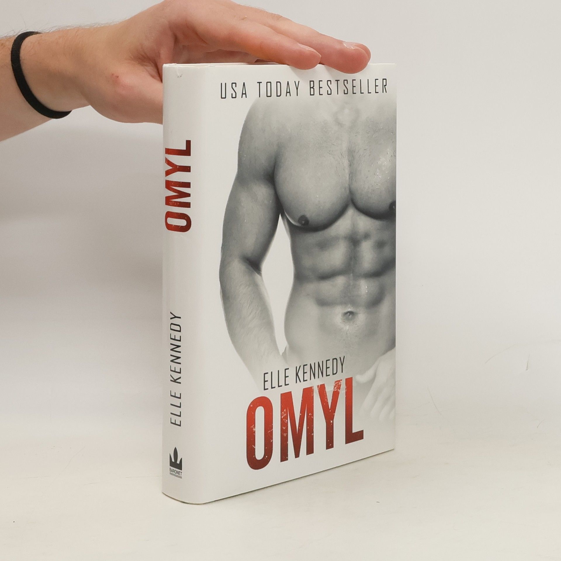 Elle Kennedy Omyl. Cyklus Off-Campus 2