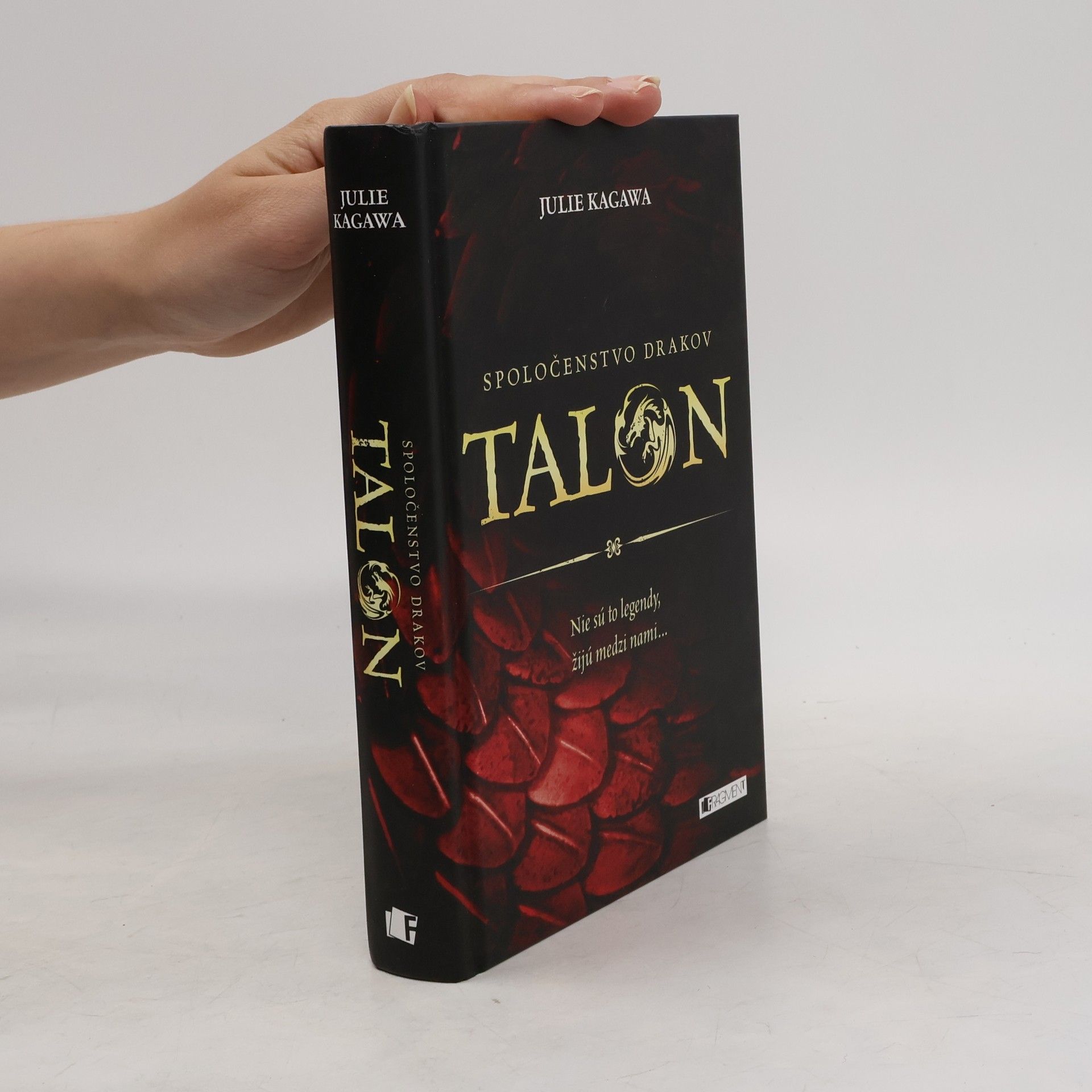 Julie Kagawa Spoločenstvo drakov: Talon