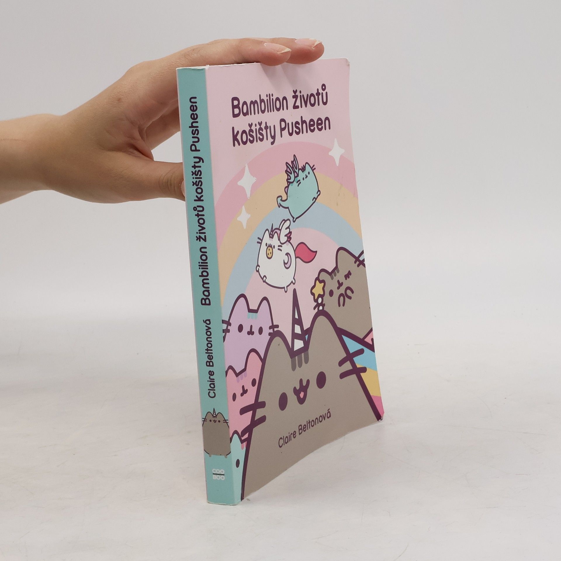 Claire Belton Bambilion životů košišty Pusheen