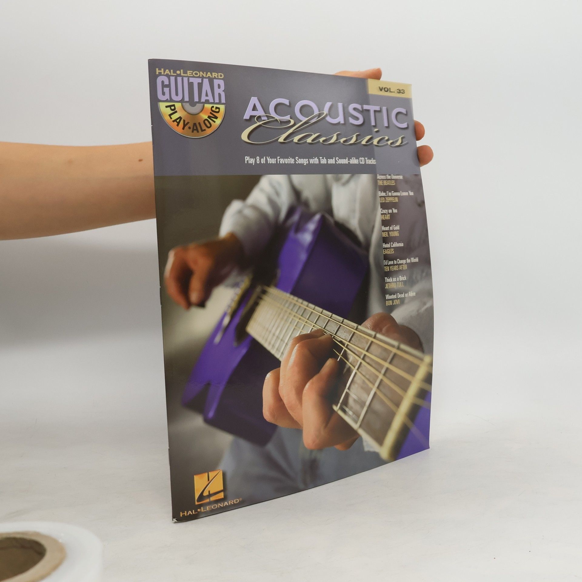 Hal Leonard Corp Acoustic Classics - Guitar Play-Along Vol. 33 Book/Online Audio