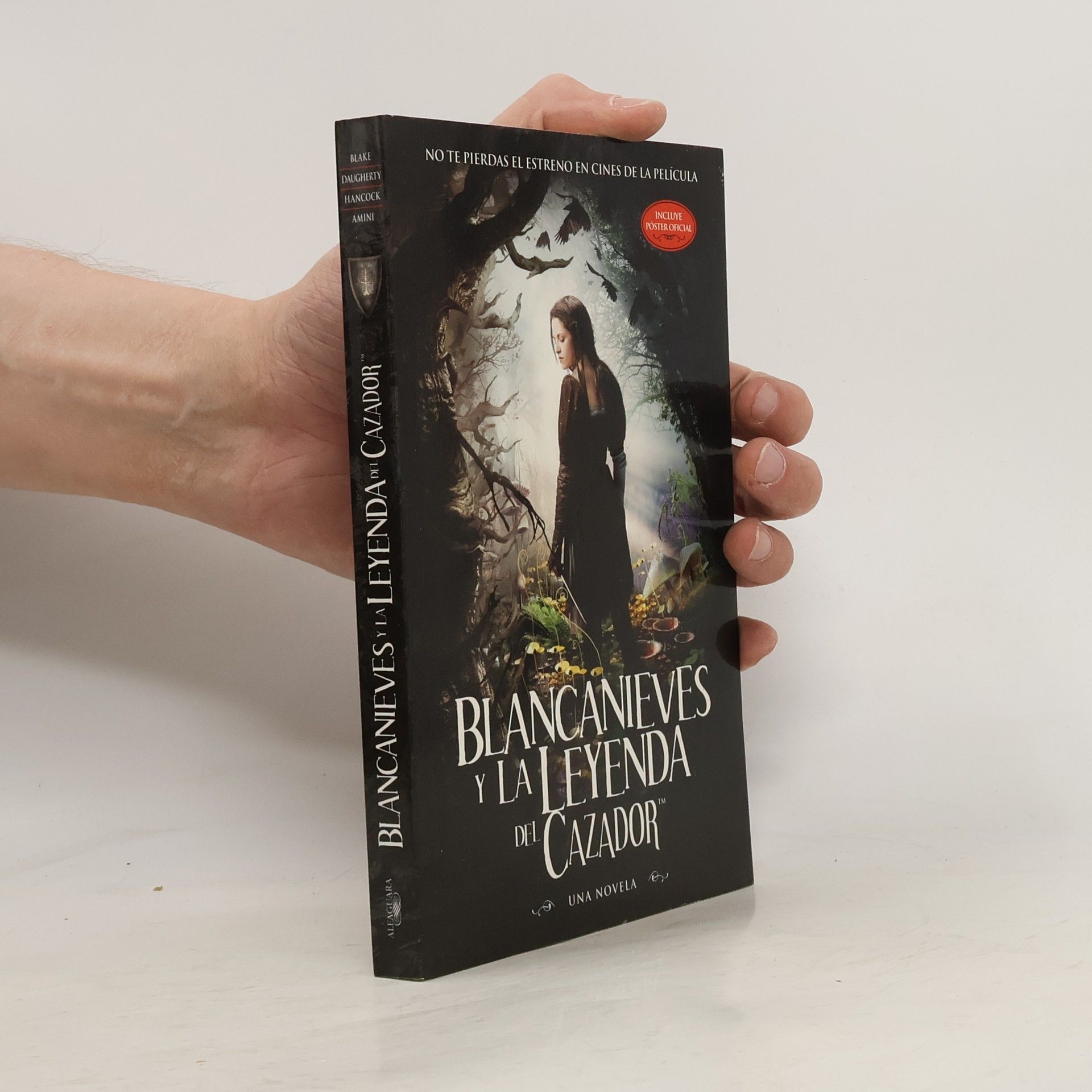 Lily Blake Blancanieves y la leyenda del cazador