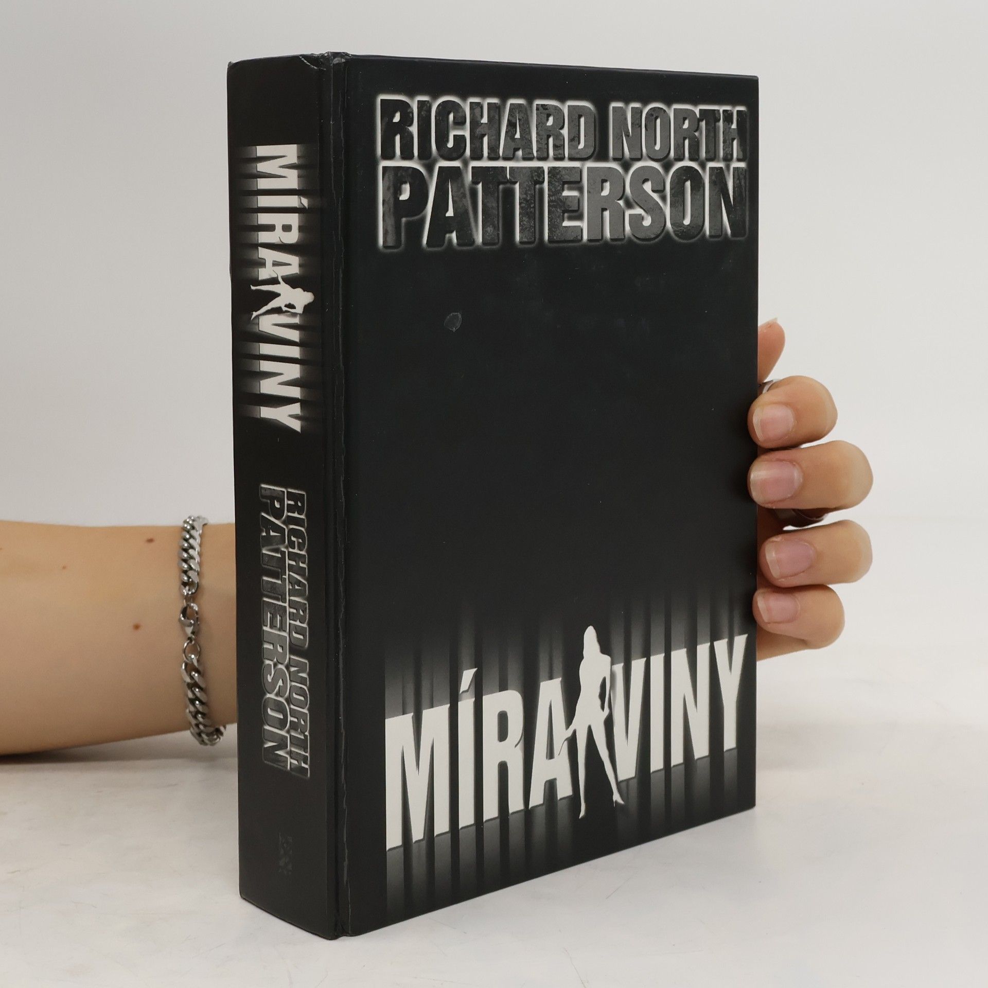 Richard North Patterson Míra viny