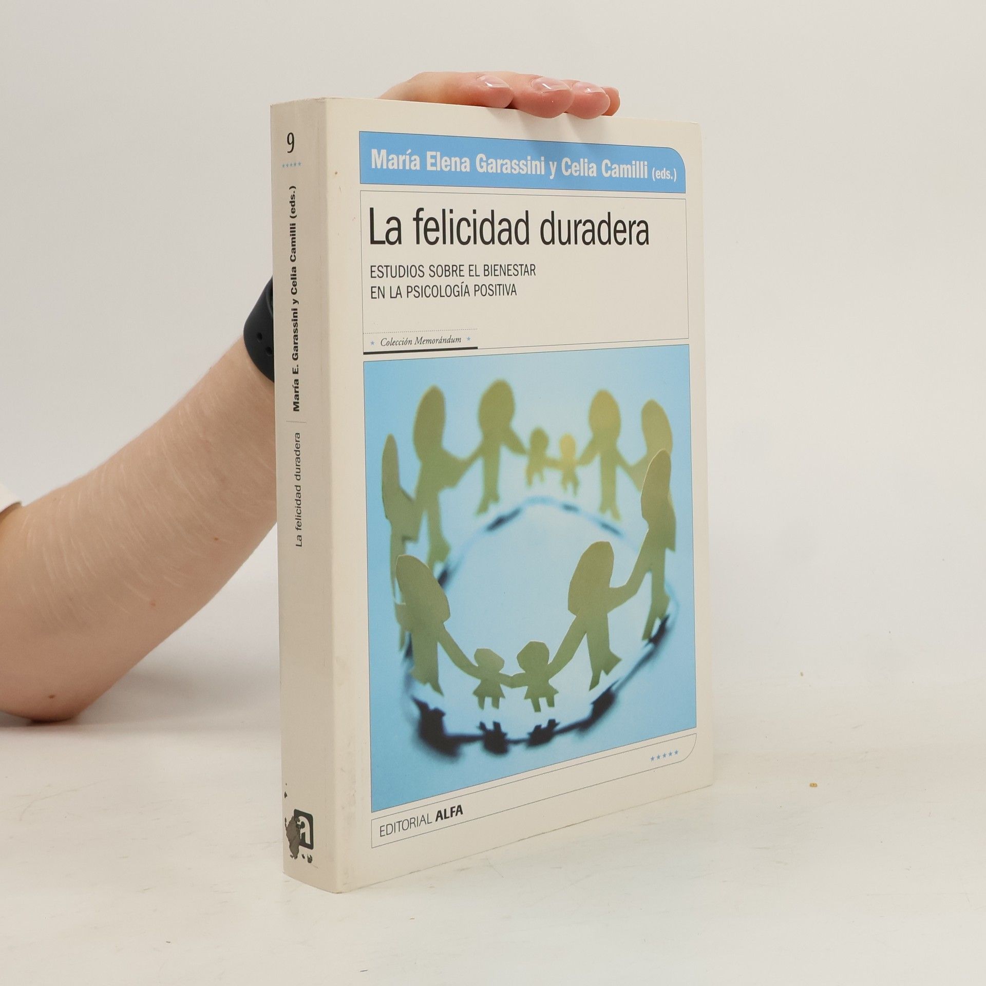 María Elena Garassini La felicidad duradera