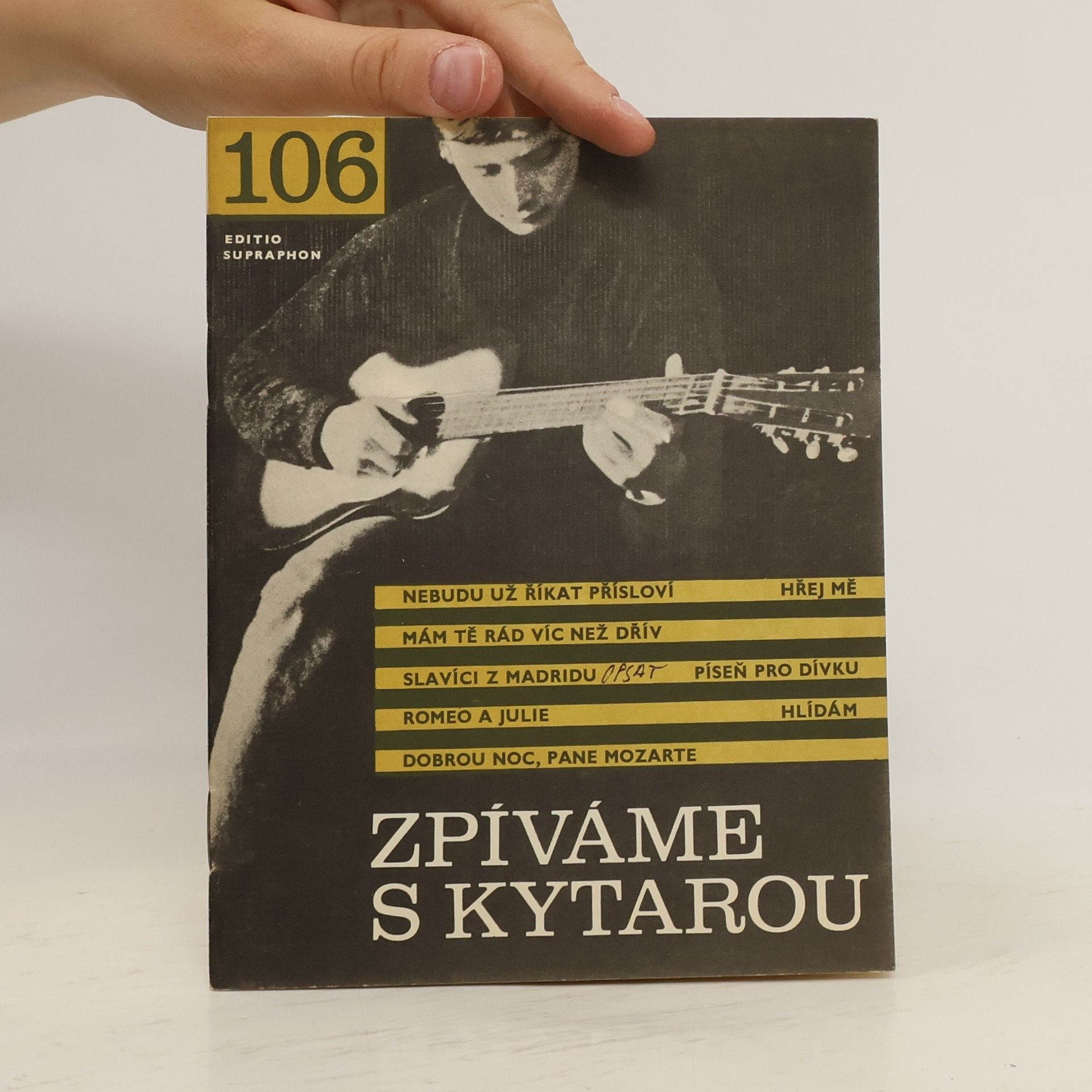 Autores varios Zpíváme s kytarou 106