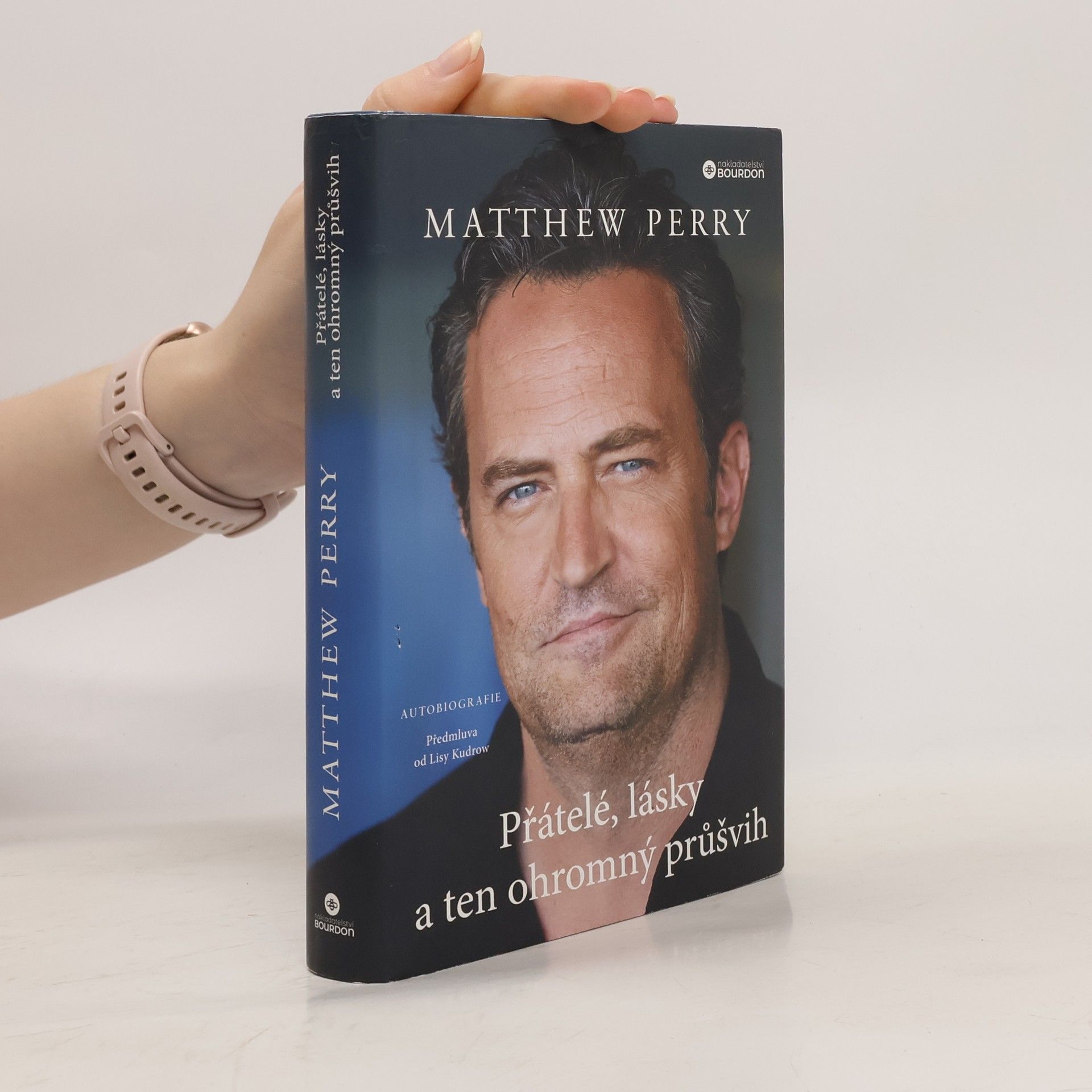 Matthew Perry Přátelé, lásky a ten ohromný průšvih