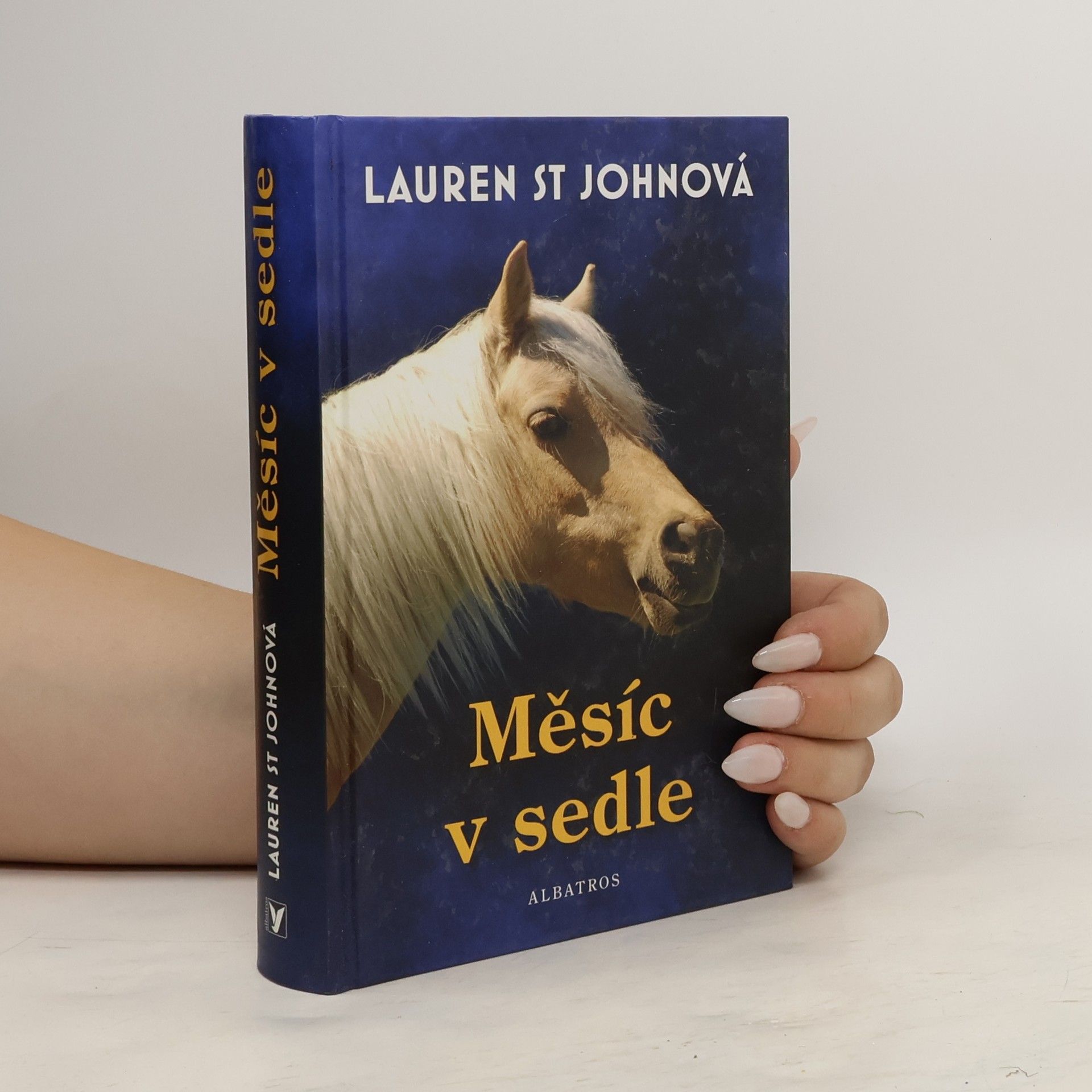 Lauren St. John Měsíc v sedle