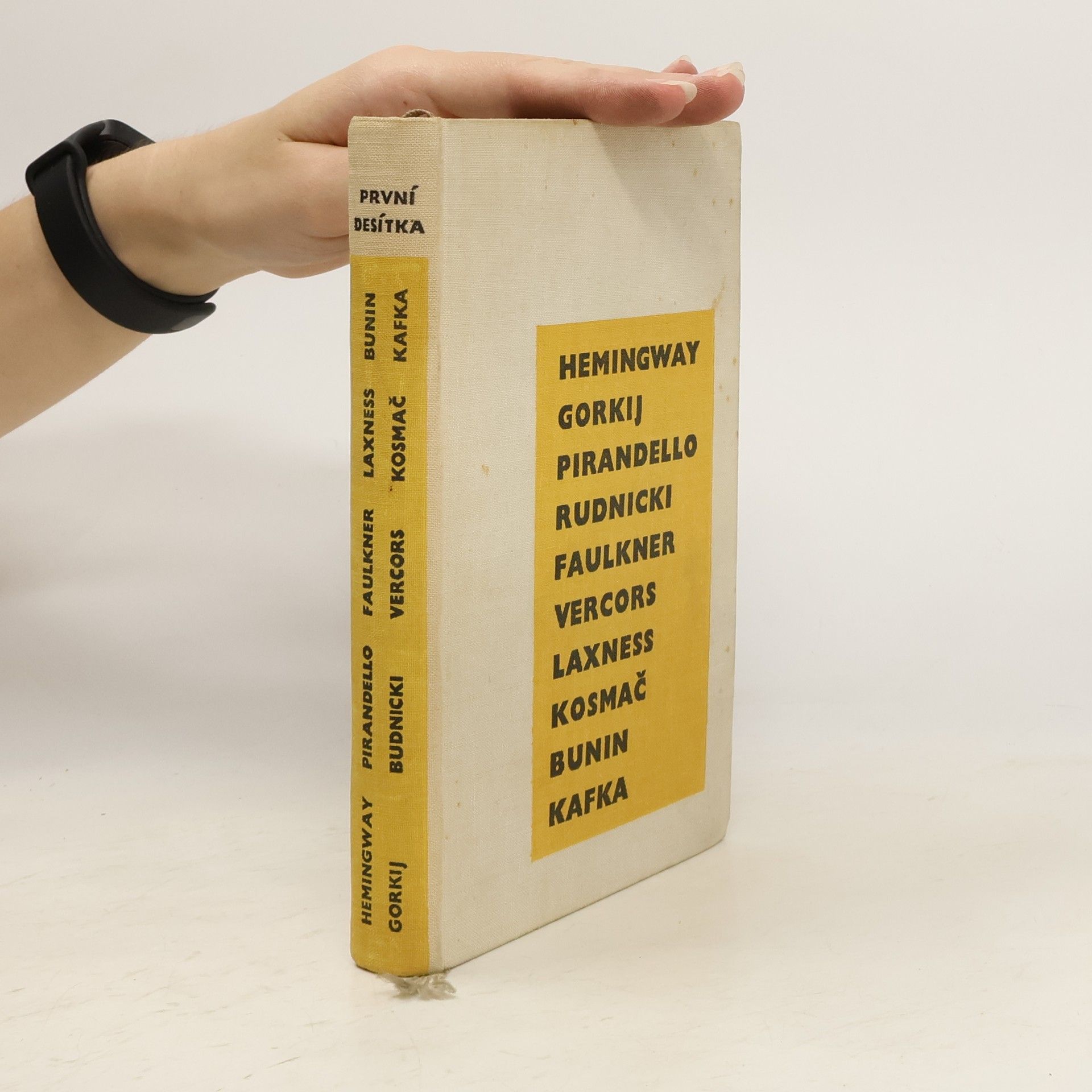 Vítězslav Kocourek První desítka. Deset novel