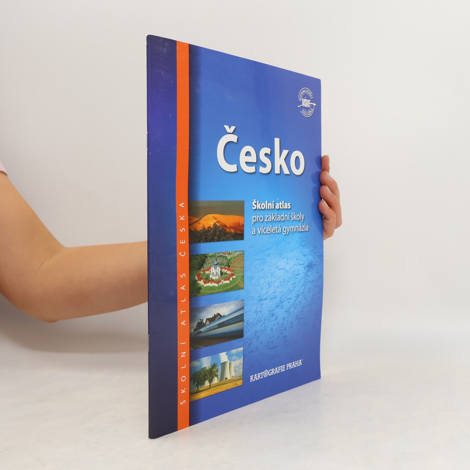 Lenka Olivová Česko : školní atlas pro základní školy a víceletá gymnázia