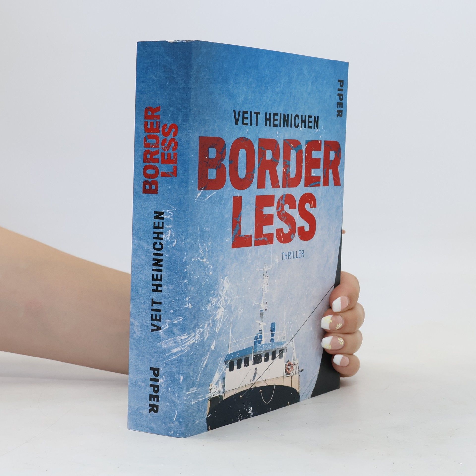 Veit Heinichen Borderless
