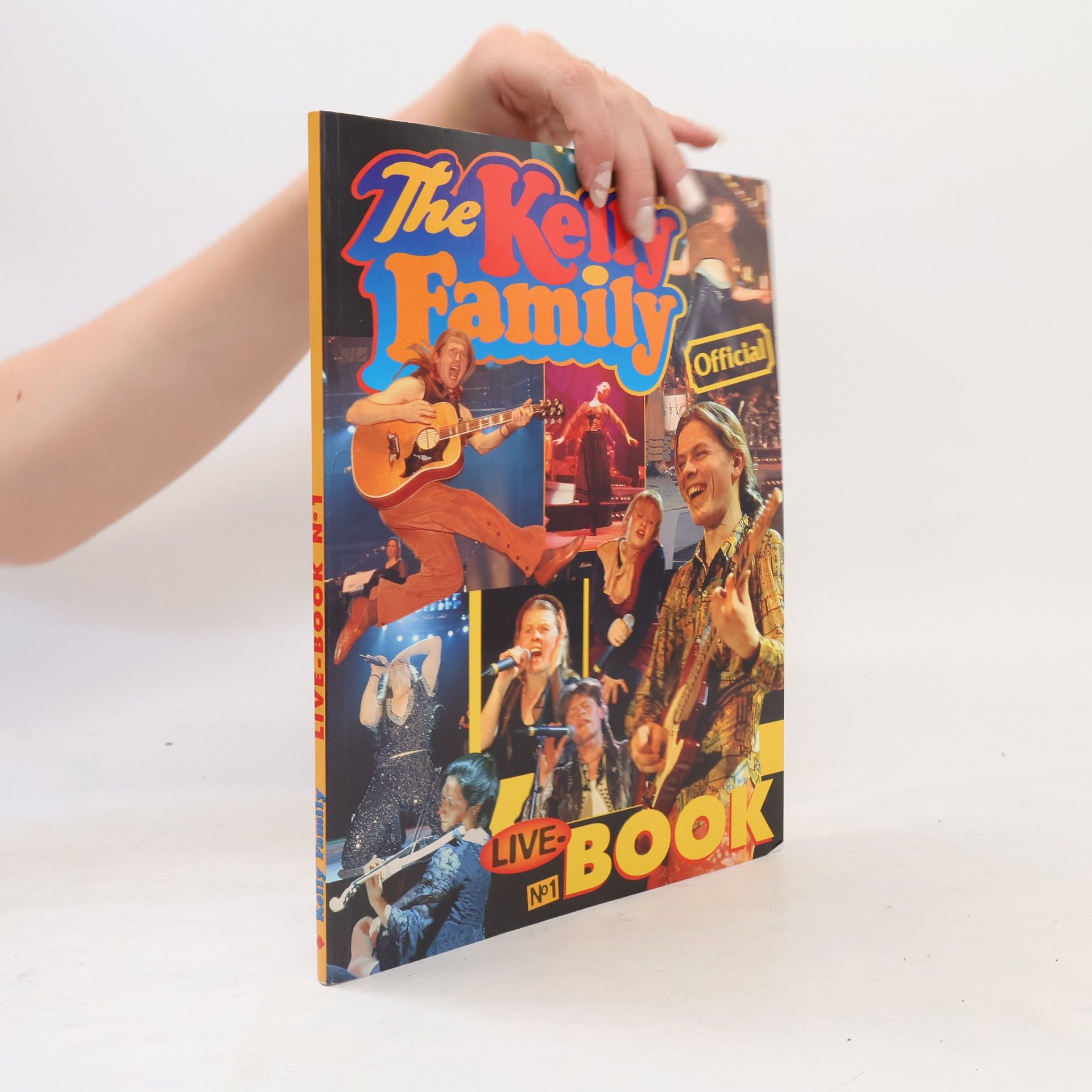 Collective The Kelly Family Official Live Book No 1