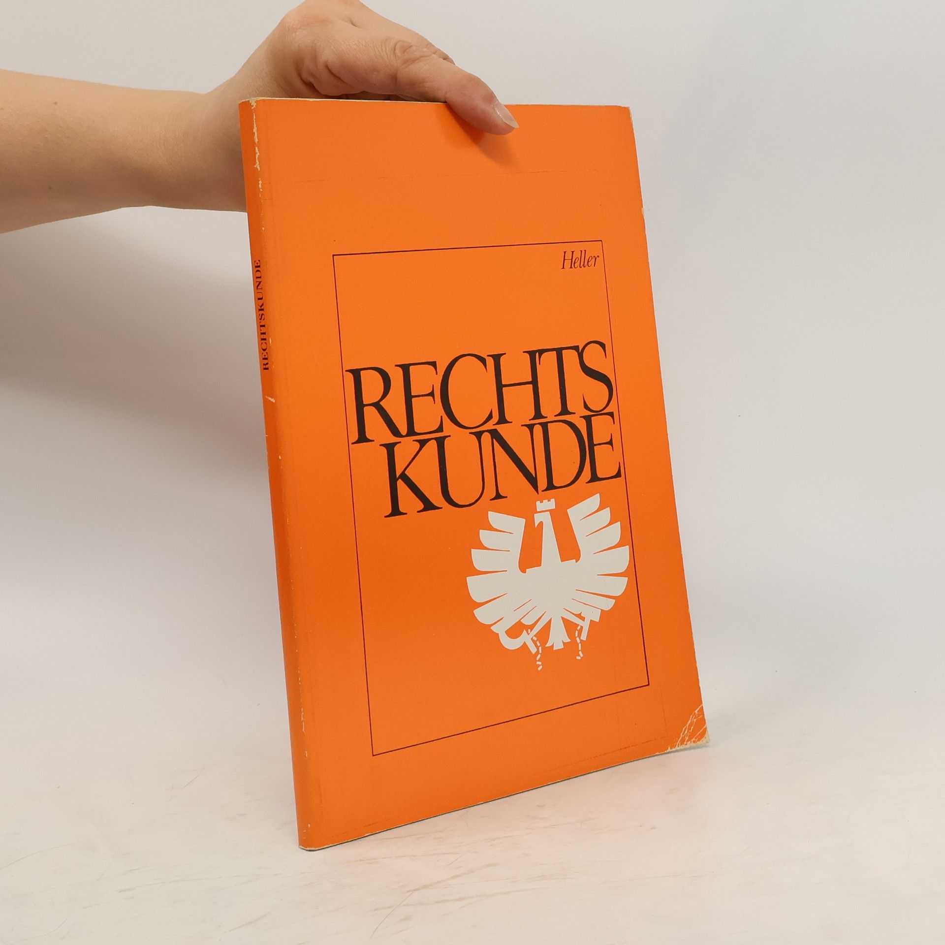 Viktor Heller Rechts Kunde