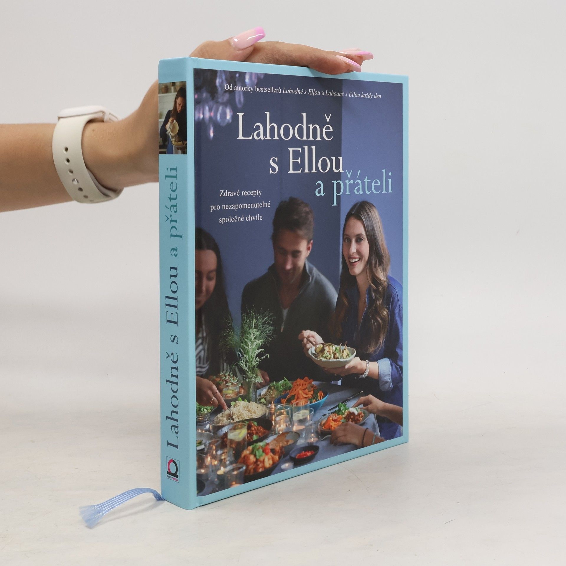 Ella Mills Lahodně s Ellou a přáteli