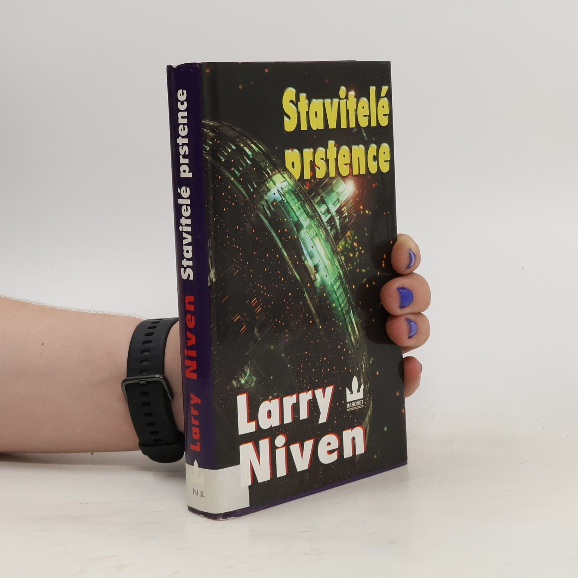 Larry Niven Stavitelé Prstence