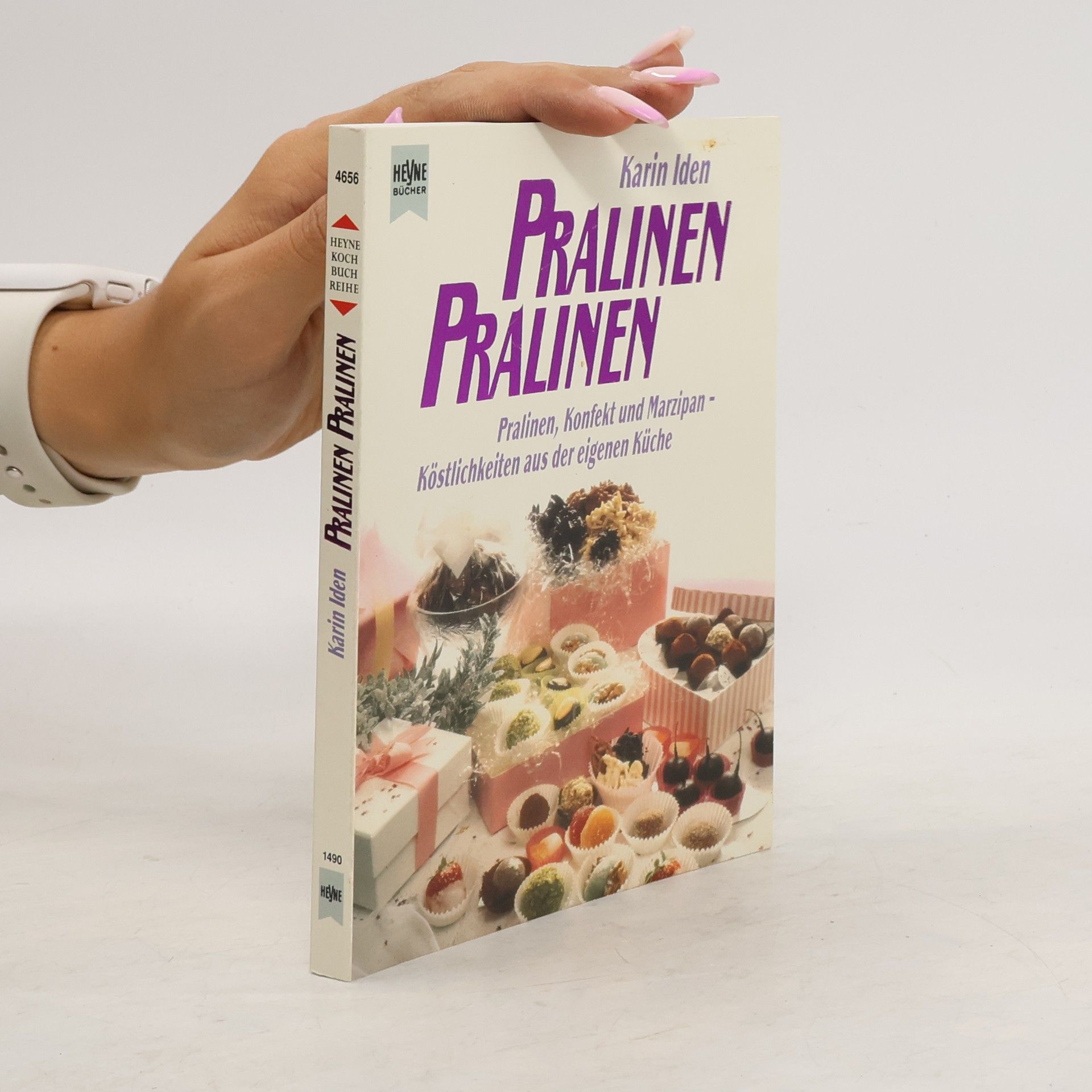 Karin Iden Pralinen, Pralinen
