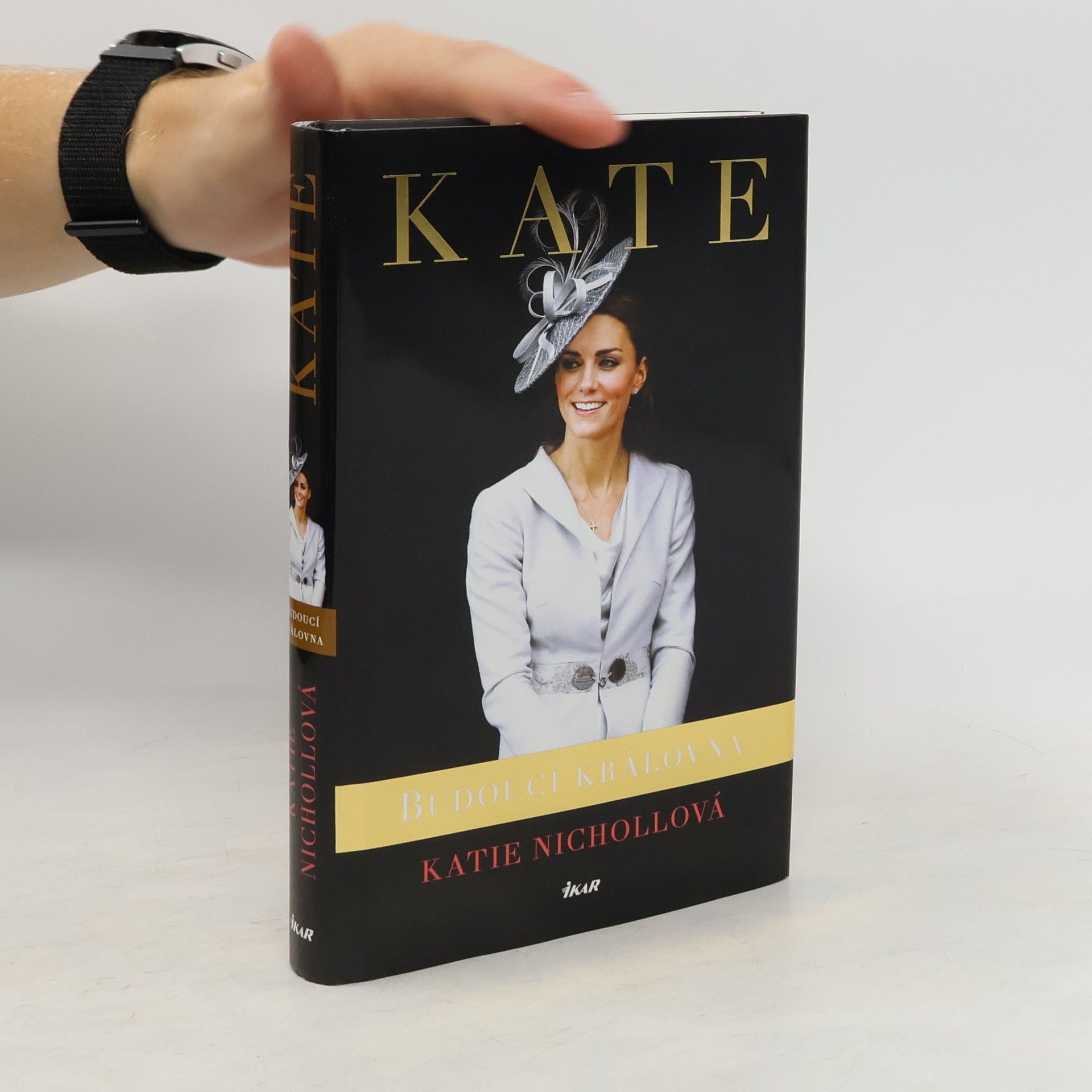 Katie Nicholl Kate: budoucí královna