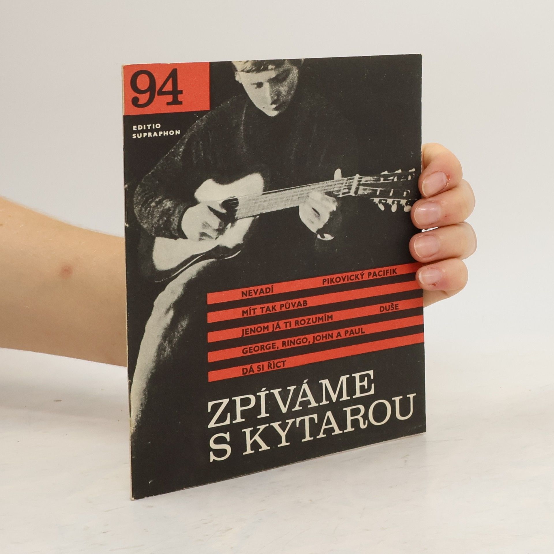 Collectif d'auteurs Zpíváme s kytarou 94