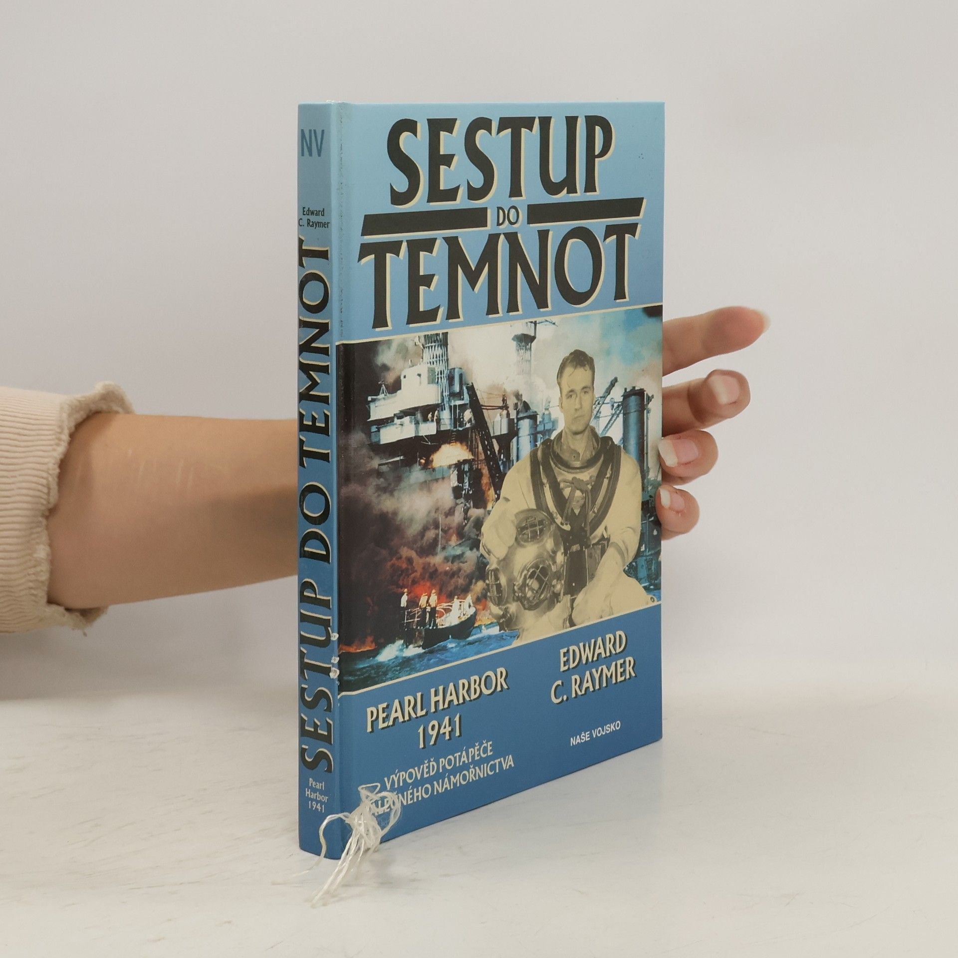 Edward C. Raymer Sestup do temnot