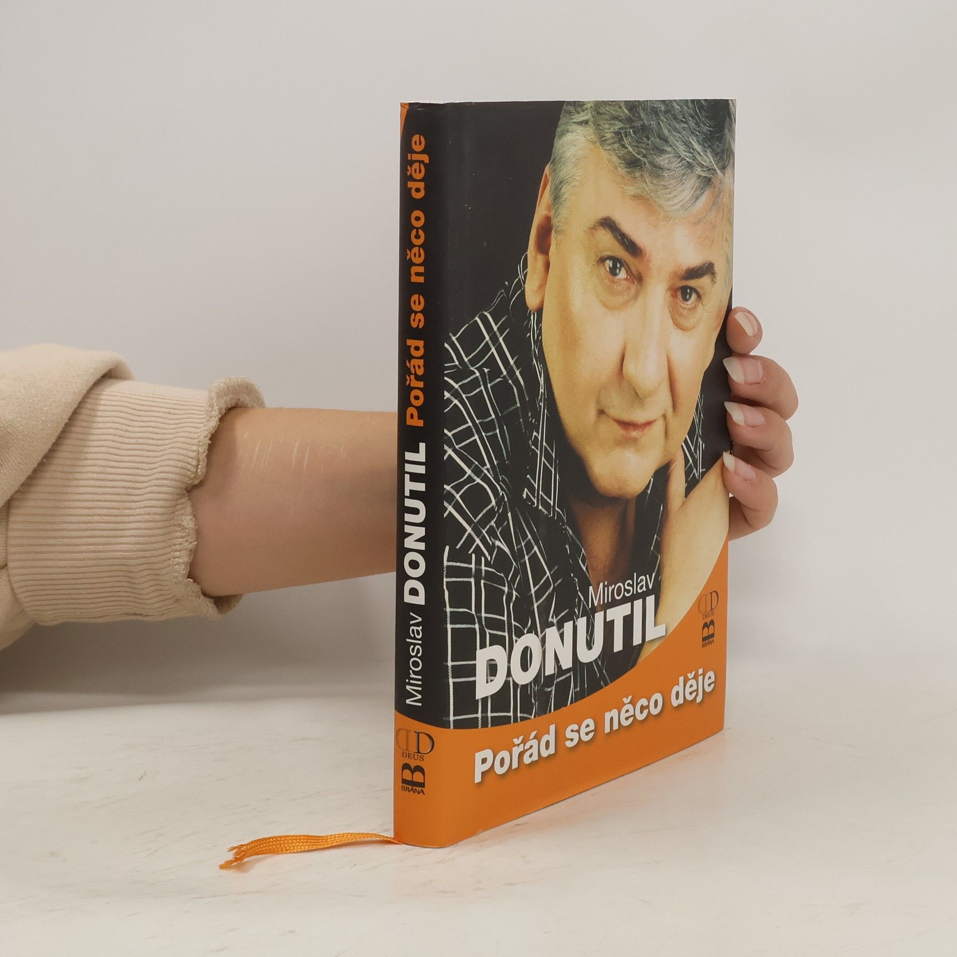 Miroslav Donutil Pořád se něco děje