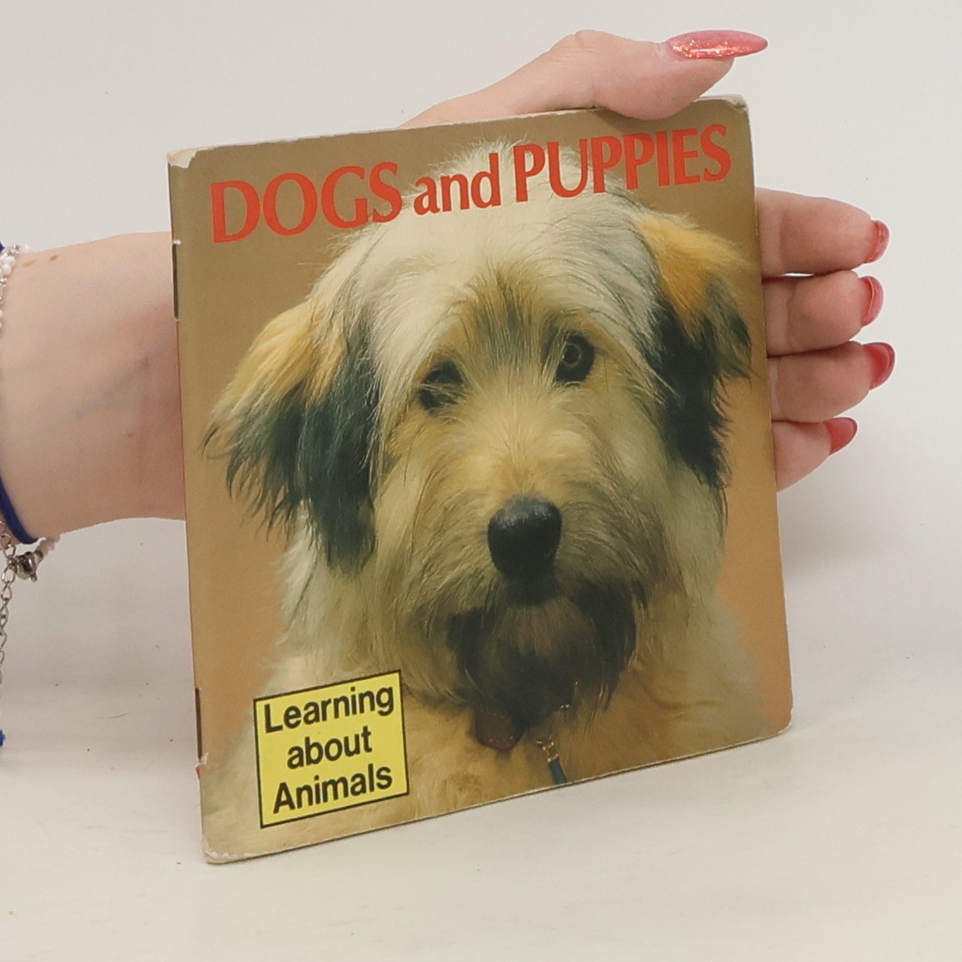 Autores varios Dogs and Puppies